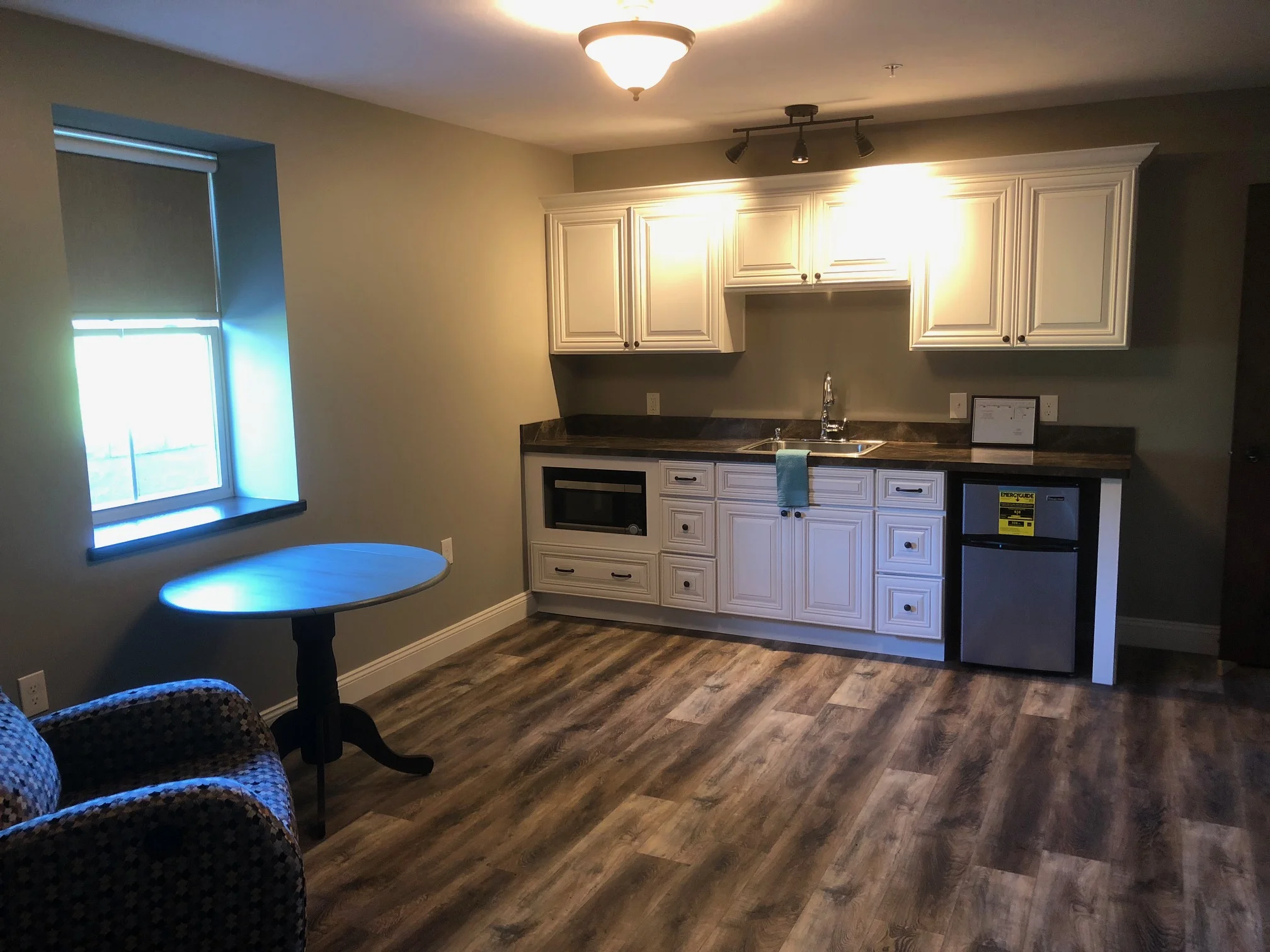 Thistle Suite.jpg