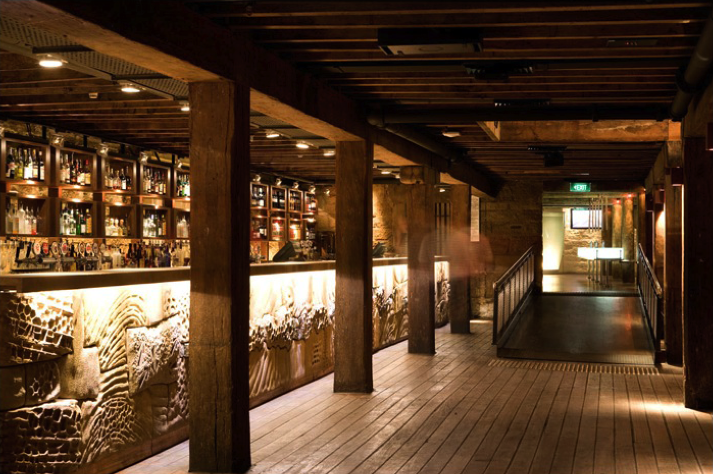 Argyle Carved Bar.png