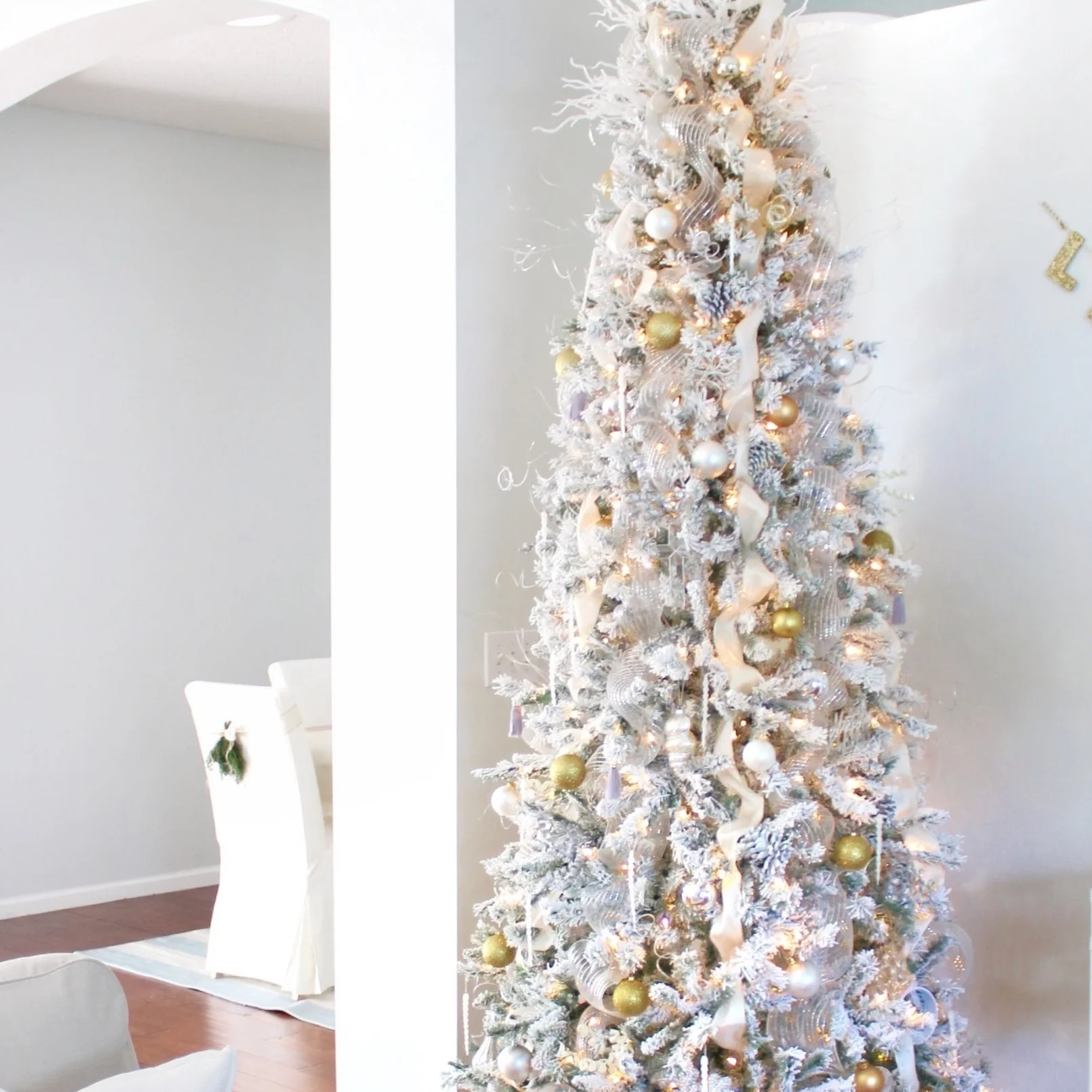 Classy Christmas Home Tour — House Full of Summer Coastal Home