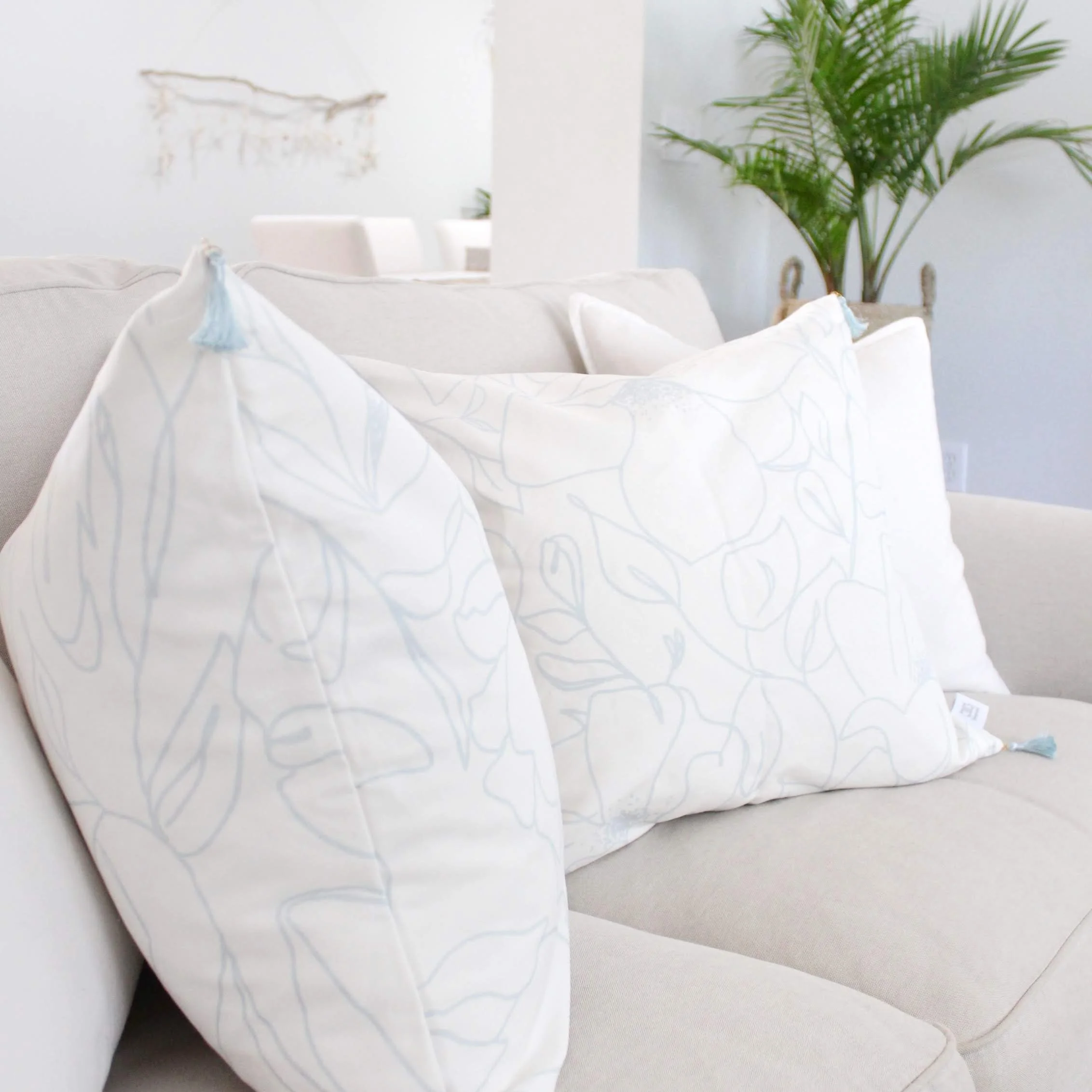 The Best Throw Pillow Inserts That Never Need to be RePoofed! — House