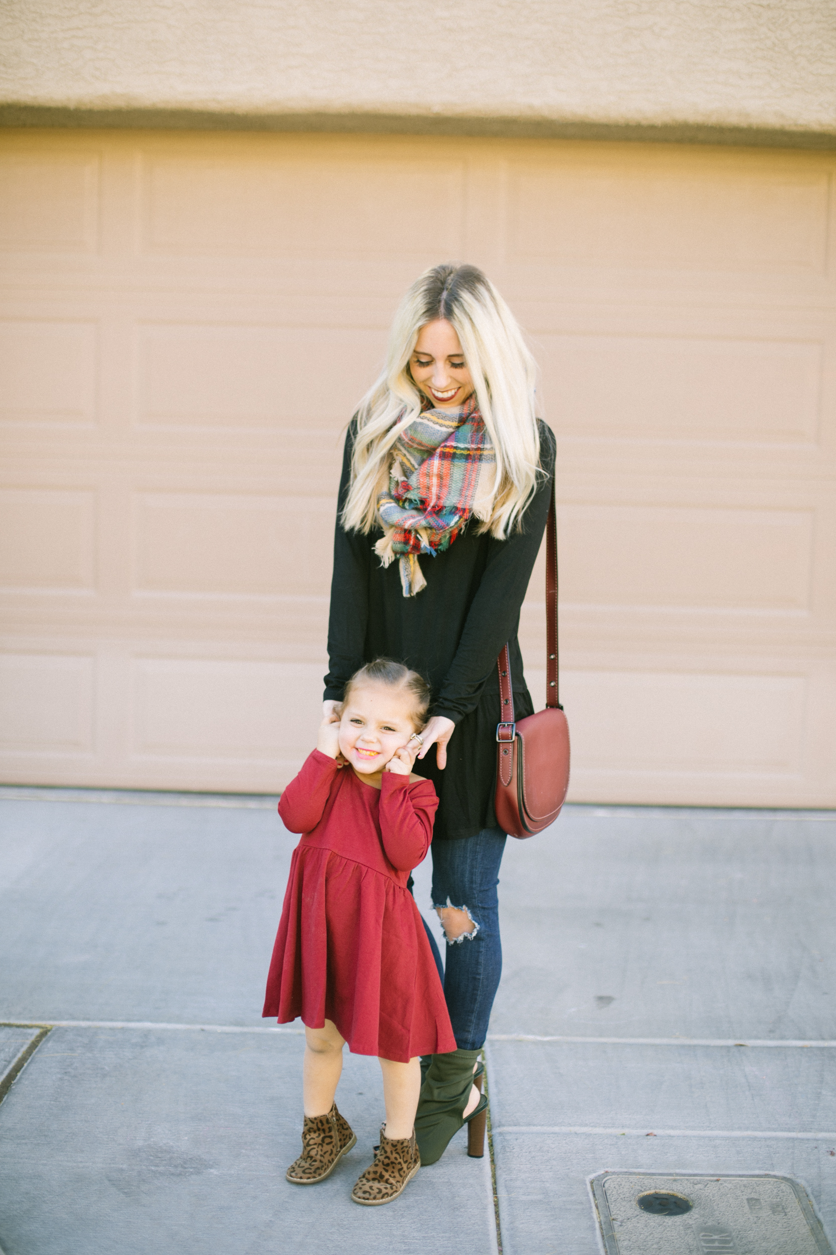 5 Holiday Traditions that Cost Little to No Money by Las Vegas lifestyle blogger Life of a Sister