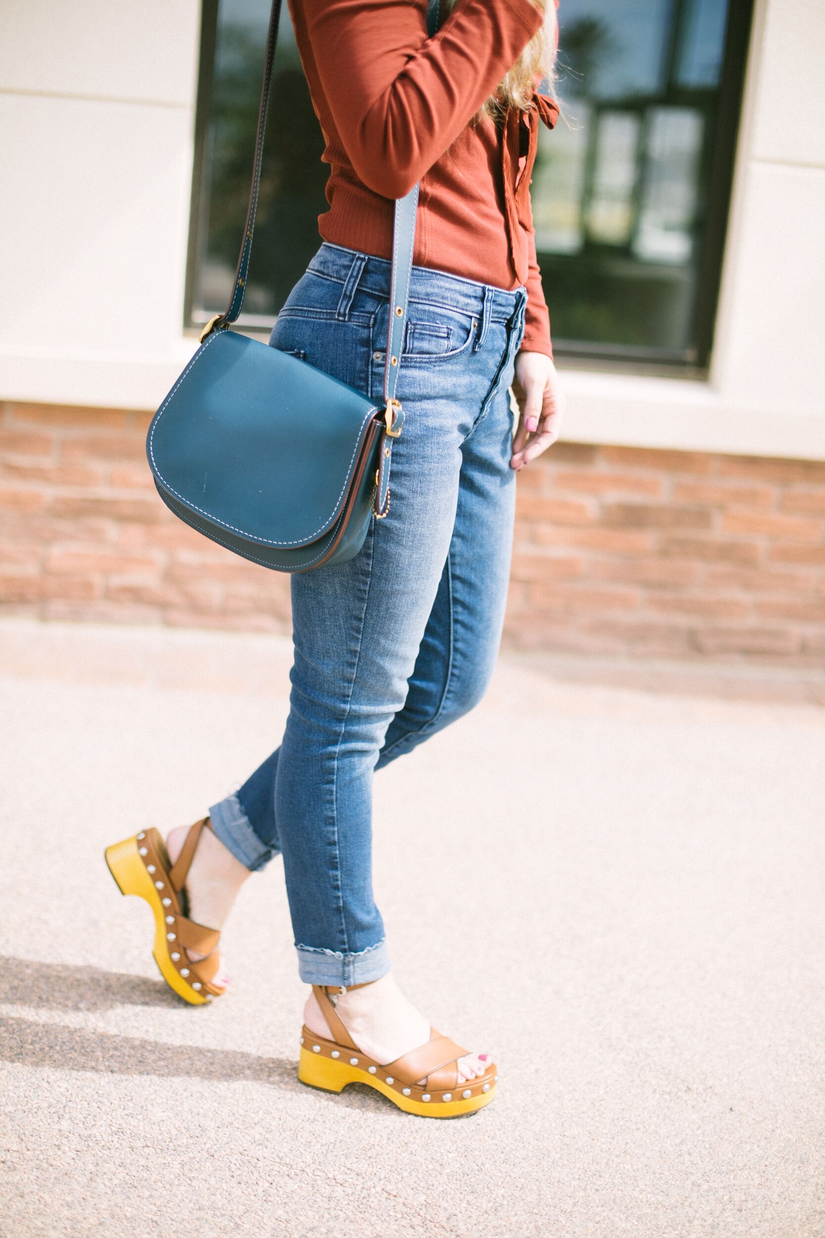 How to Find the Perfect Pair of Jeans by popular Las Vegas fashion bloggers Life of a Sister