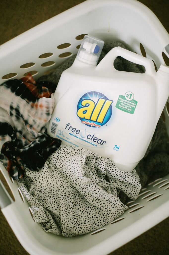 Laundry Routine by popular Las Vegas lifestyle bloggers, Life of a Sister