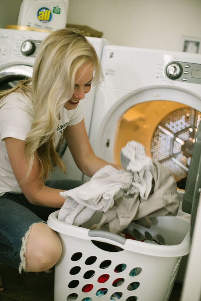 Laundry Routine by popular Las Vegas lifestyle bloggers, Life of a Sister