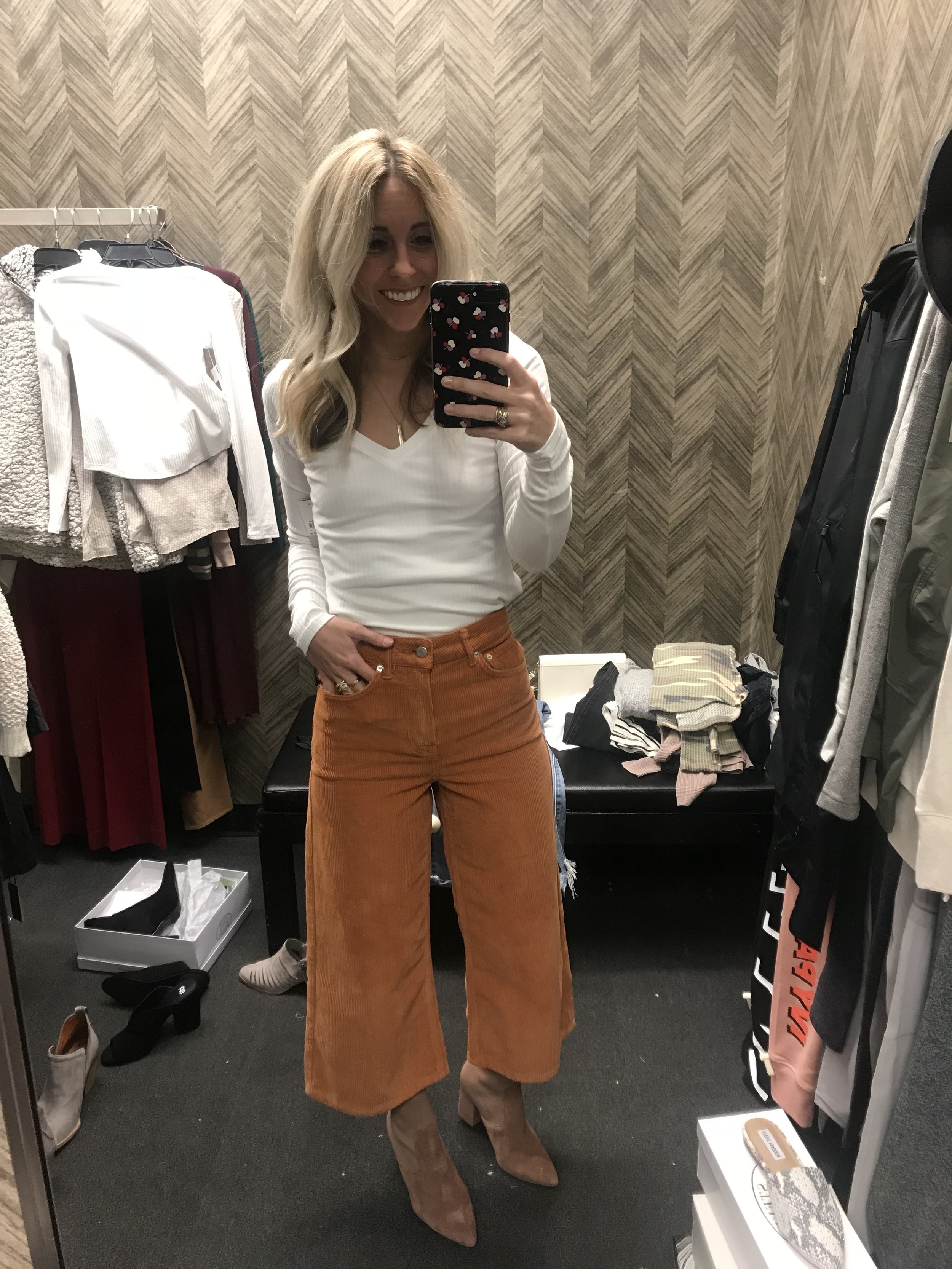 Nordstrom Anniversary Sale: JayCee's Try on SHESH featured by popular Las Vegas fashion blogger, Life of a Sister