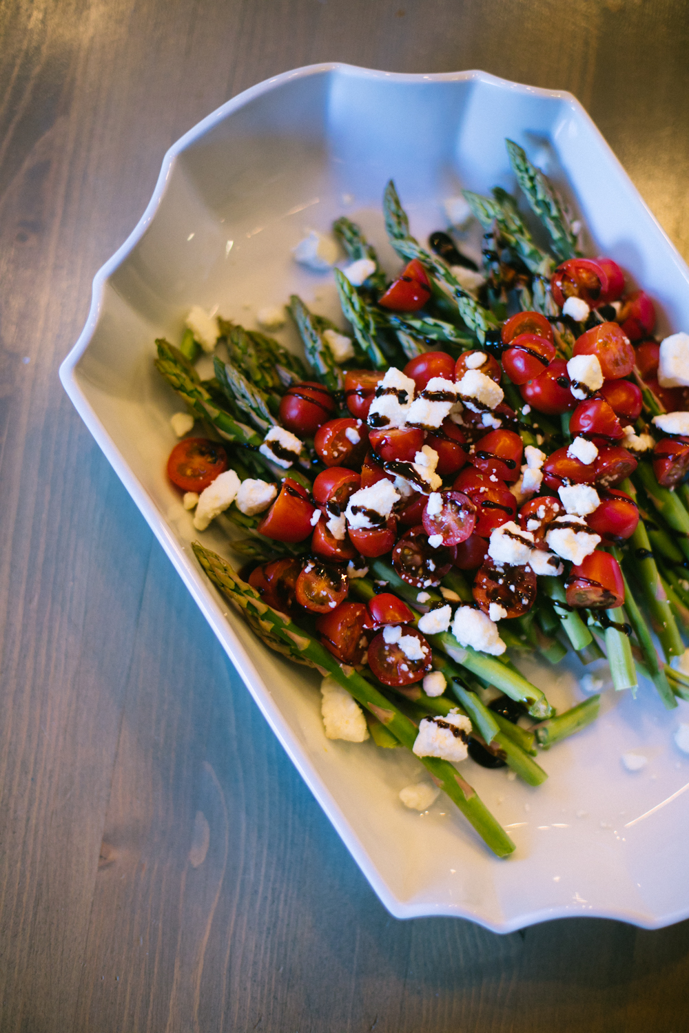 Easy &amp; Most Delicious Thanksgiving Recipes featured by top US lifestyle blog, Life of a Sister:: asparagus and cherry tomatoes
