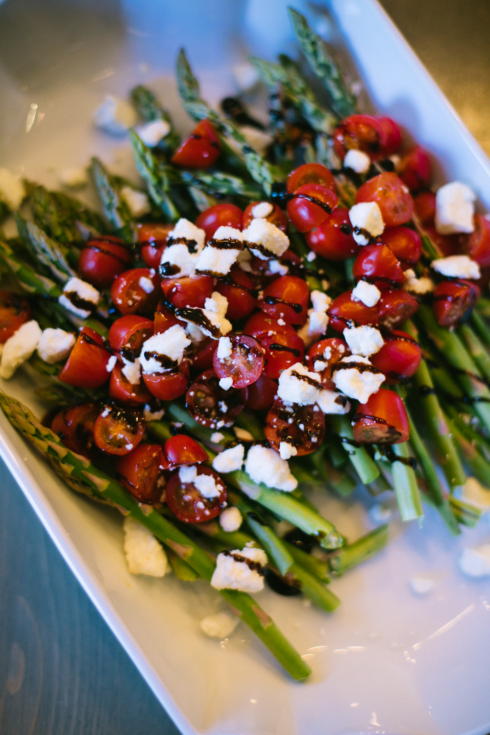 Easy &amp; Most Delicious Thanksgiving Recipes featured by top US lifestyle blog, Life of a Sister: asparagus and cherry tomatoes