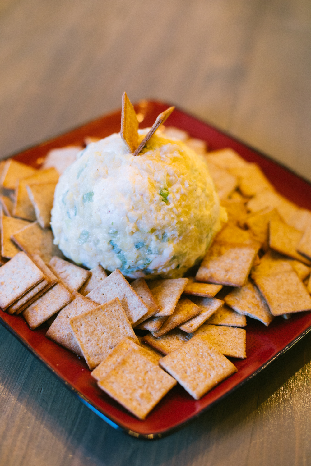 Easy &amp; Most Delicious Thanksgiving Recipes featured by top US lifestyle blog, Life of a Sister: cheese ball