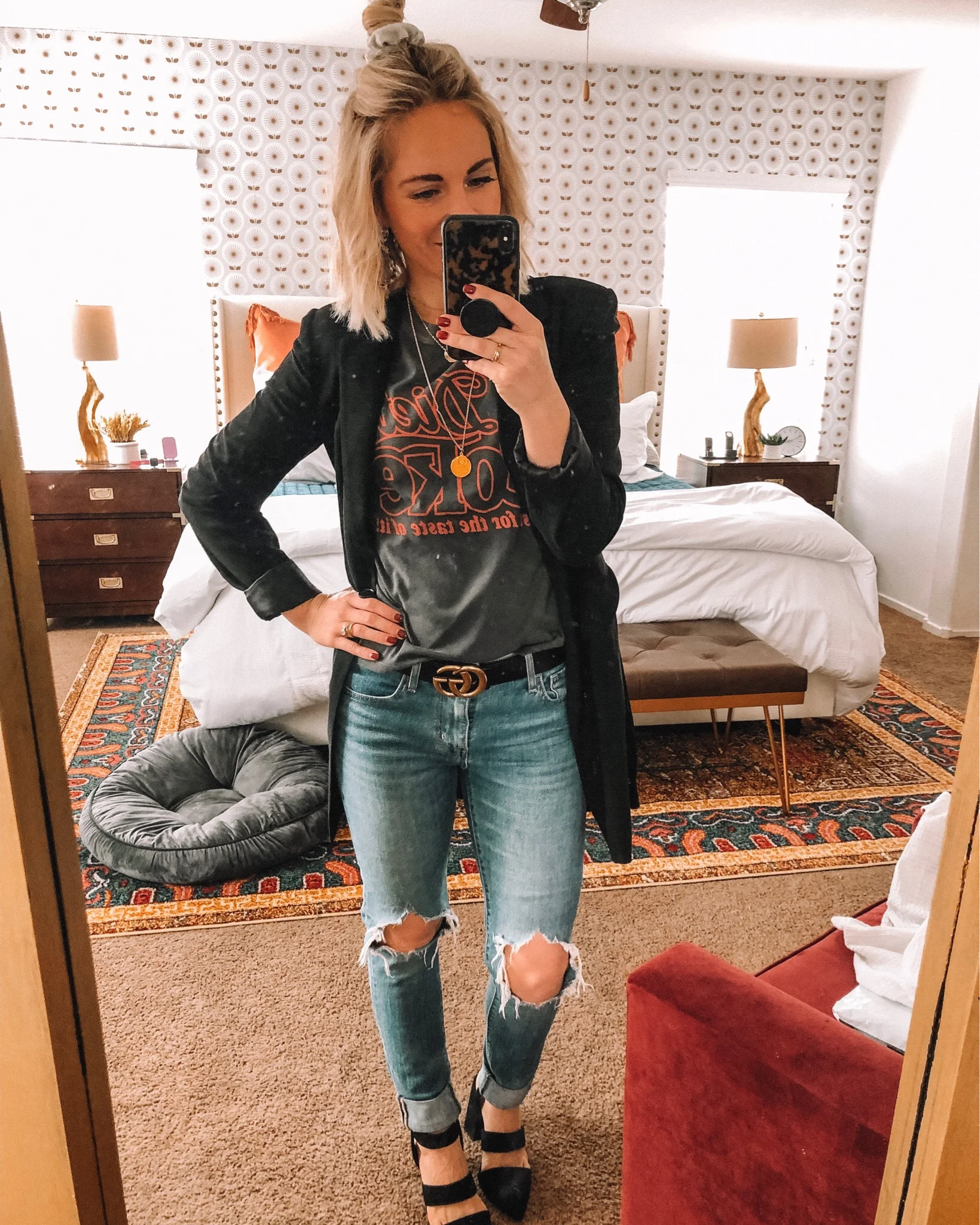 Denim trend featured by top US fashion blog, Life of a Sister: image of a woman wearing Levi's 721