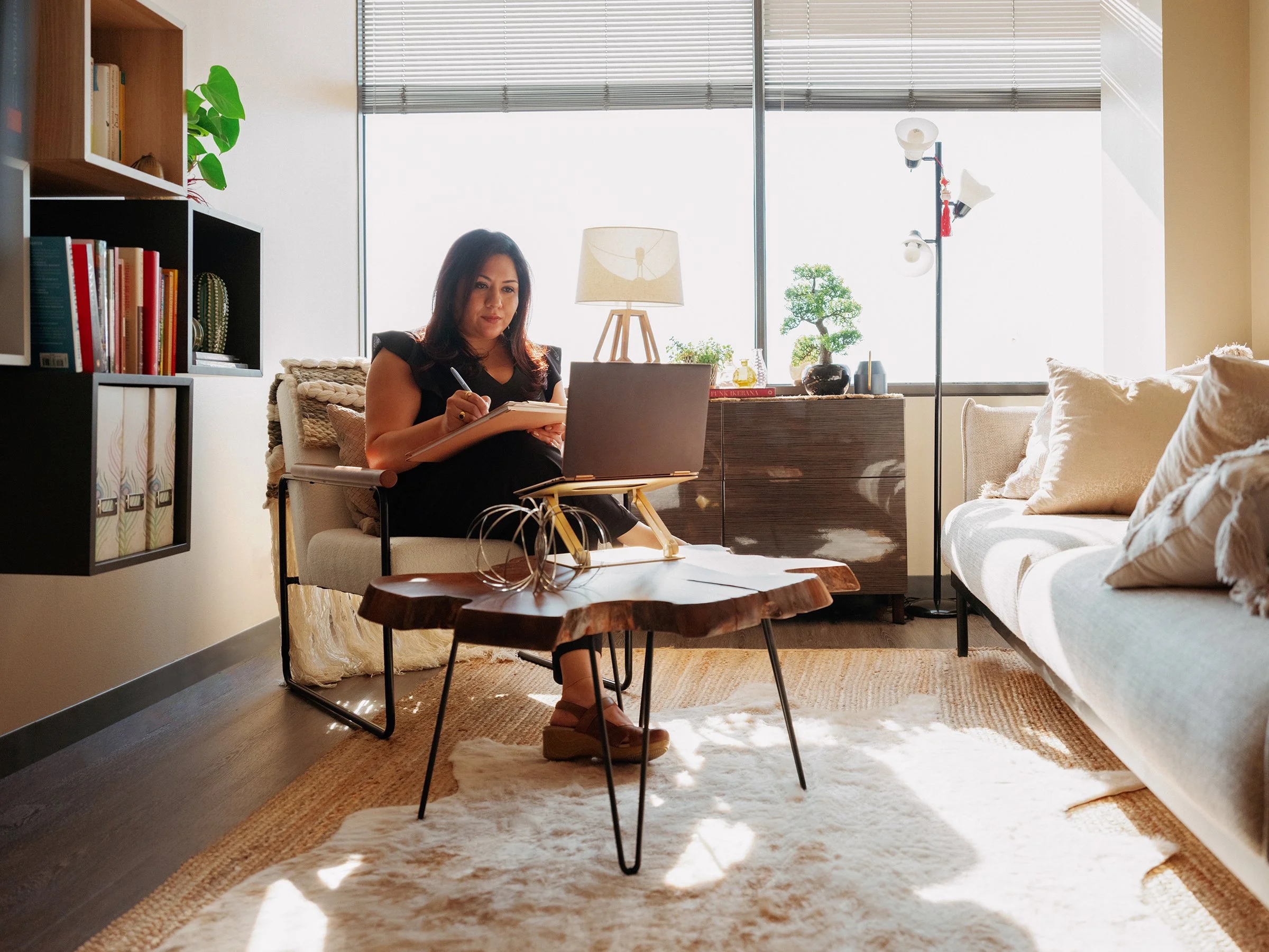 JC_ALMA_Tatiana_2960_0019 copy.jpg