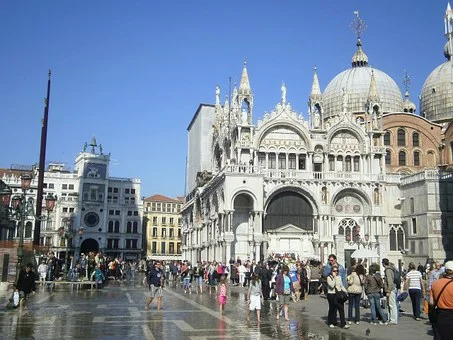 venice-117573__340.jpg