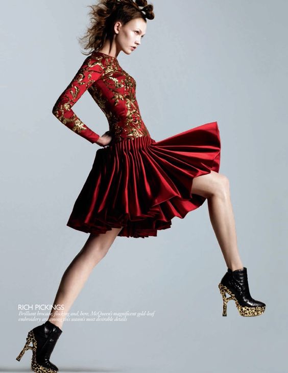 POSE14.jpg