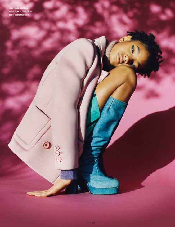 POSE27.jpg