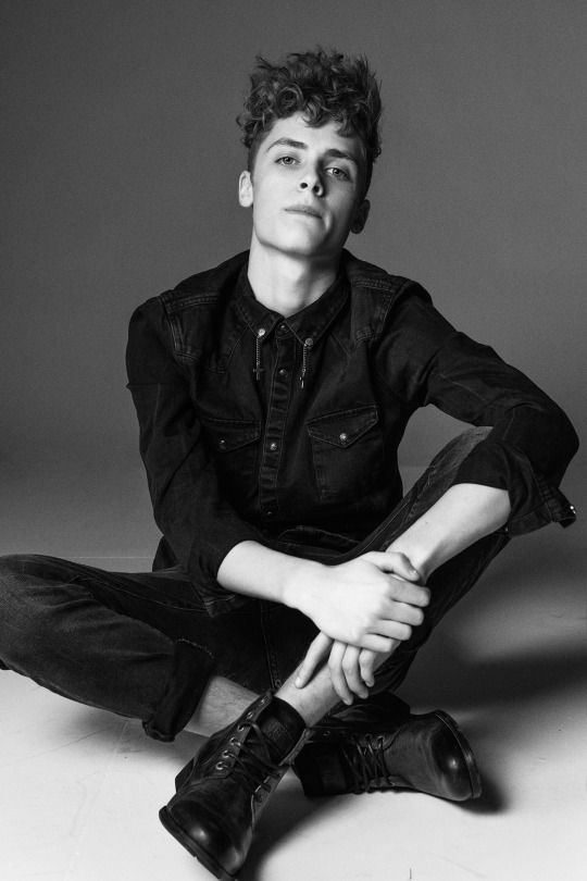 ManPose21.jpg