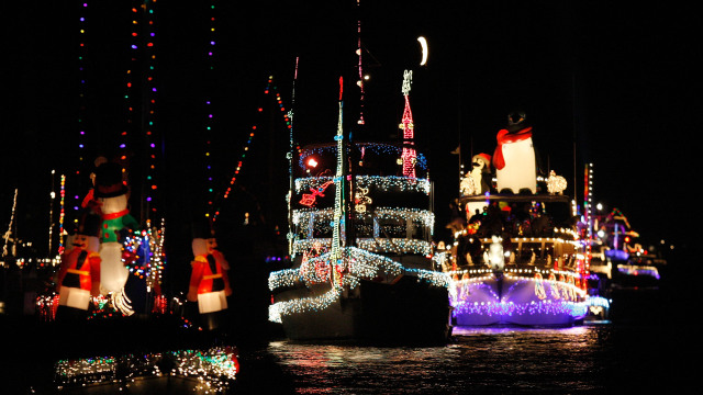 ChristmasShips.jpg