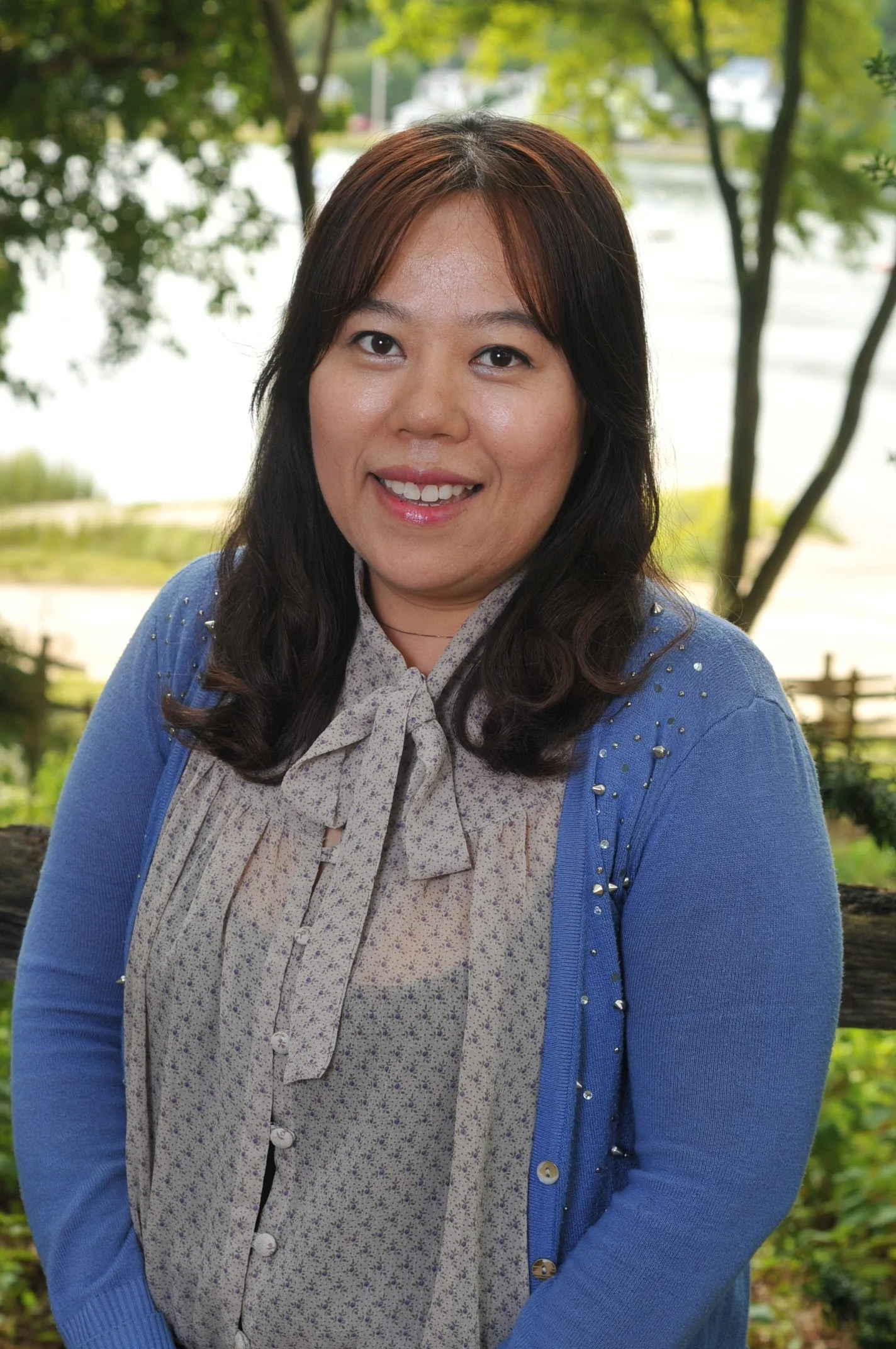 Grace Lee, Assistant Teacher, incoming Lower El Teacher Years at Lol: 10 years Experience: Master degree in Special Education and General Education from Concordia college, Early Education Montessori certification from West Side Montessori Teacher Education Program. upcoming: will be doing her Lower Elementary Montessori certification, also through West Side Montessori Teacher Education Program, this summer.