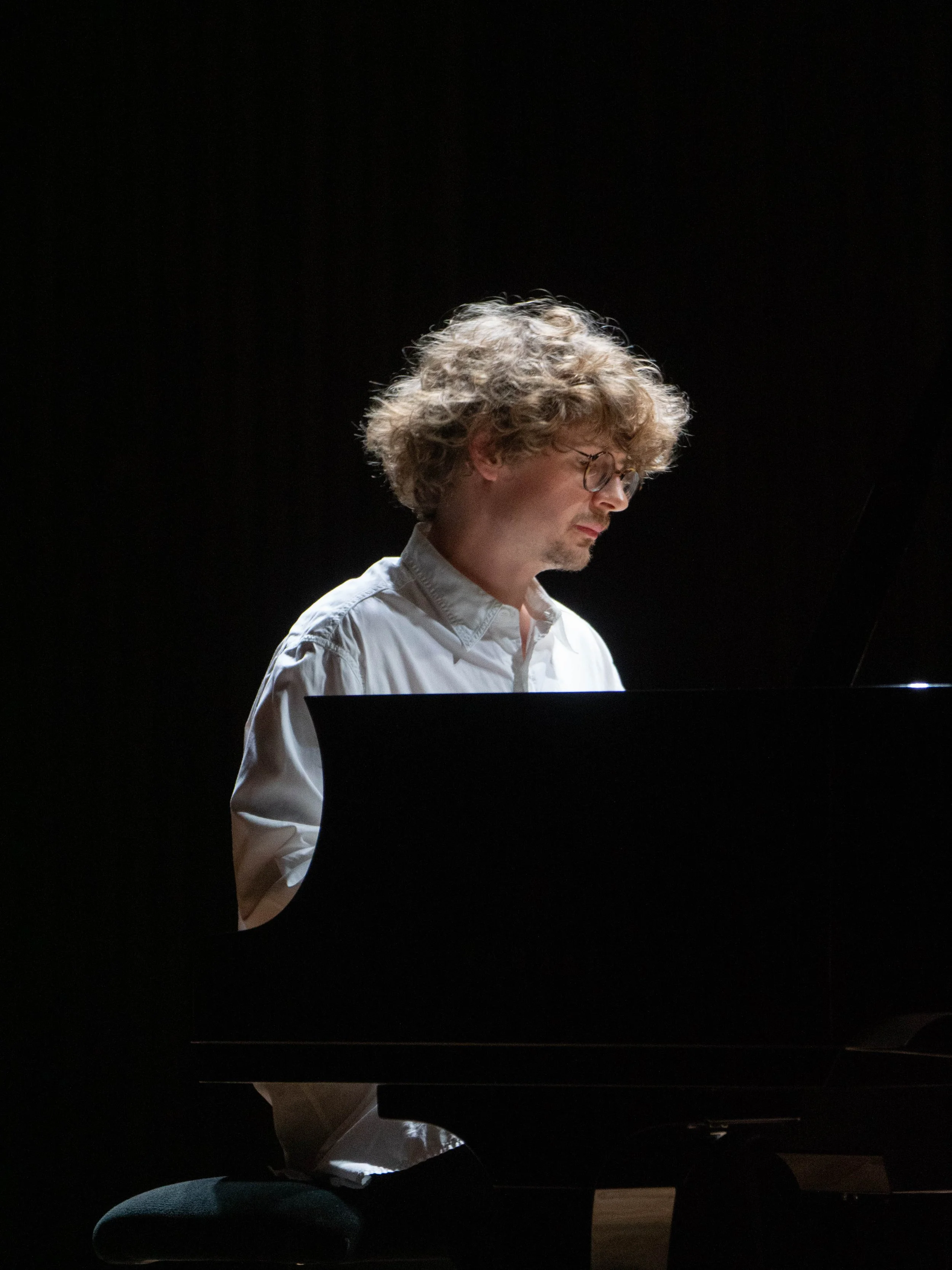 Kolesnikov mesmerises Suffolk audience