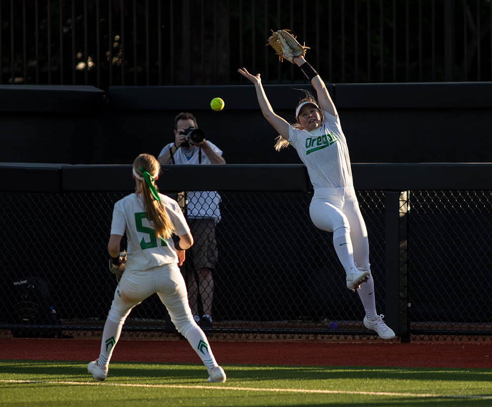  University of Oregon right fielder Hannah Galey misses a catch Thursday, April 18, 2019 at Jane Sanders Stadium in Eugene. The Ducks beat the UC Berkeley Golden Bears in a single-run performance at home, 1-0. 