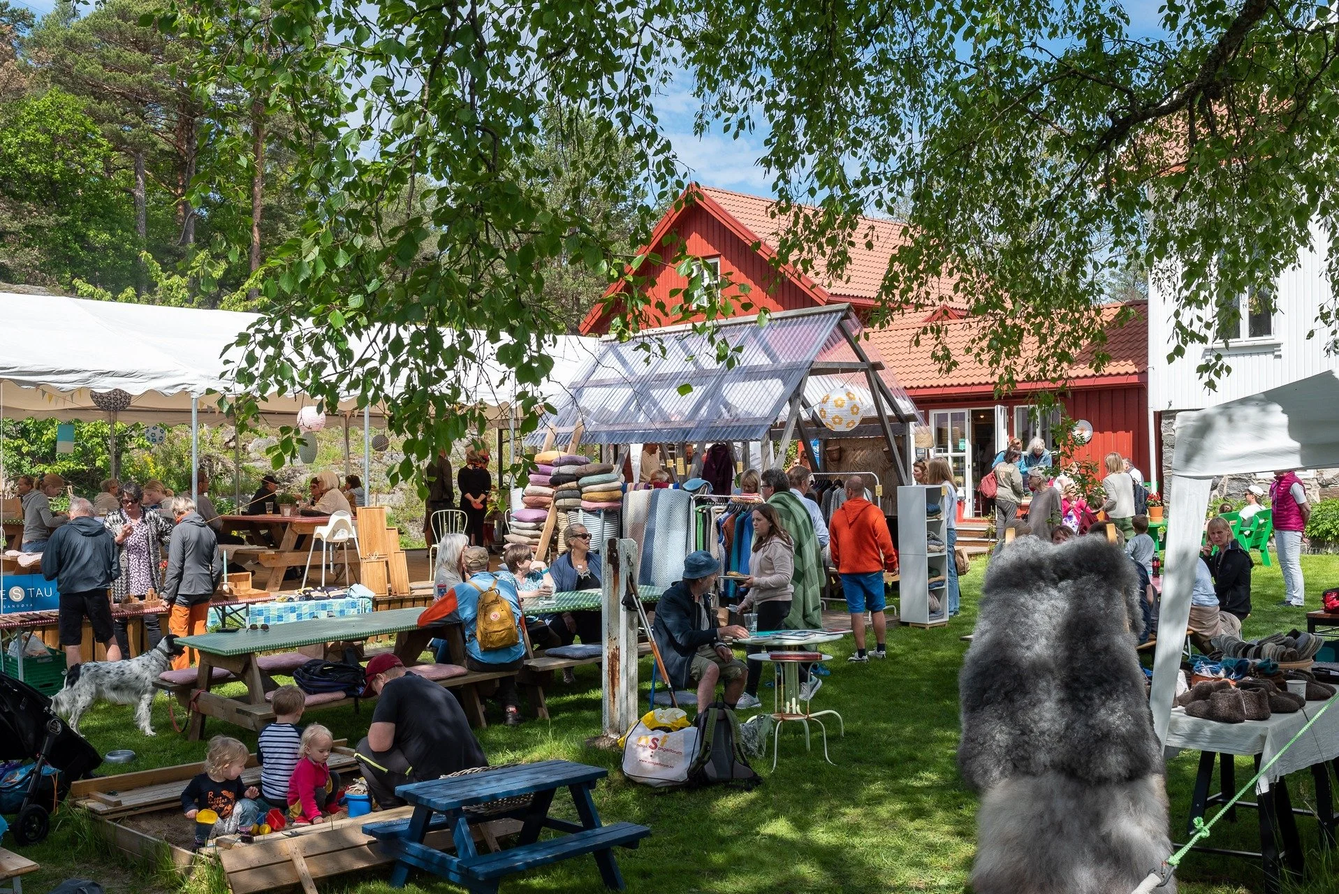 VÅRMARKED hos Linn og Ragnvald