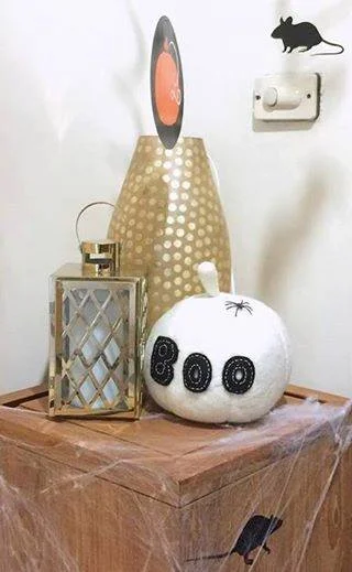 easy store halloween decor-006.jpg
