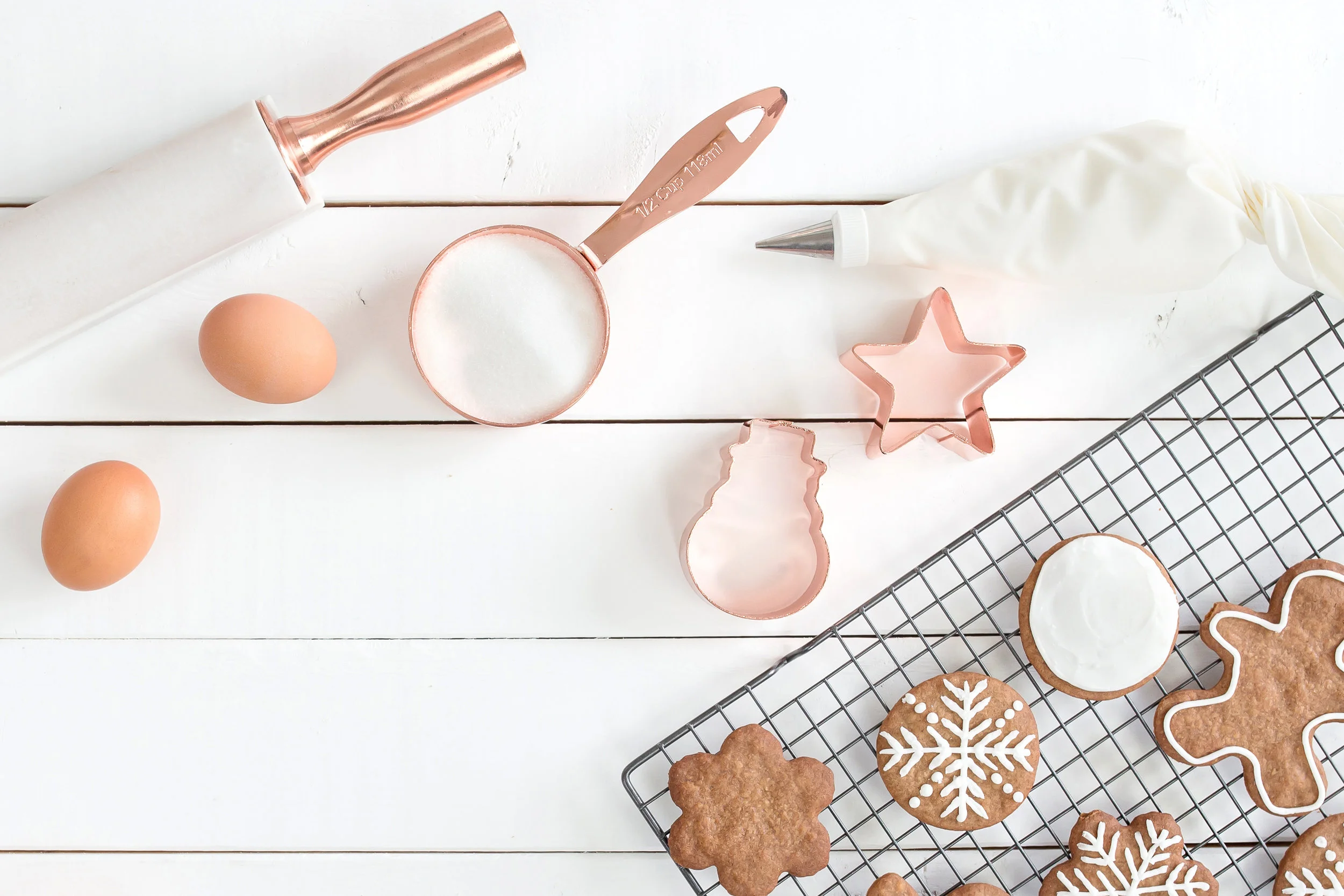 haute-chocolate-styled-stock-photography-holiday-wrapping-baking-party-26-final.jpg