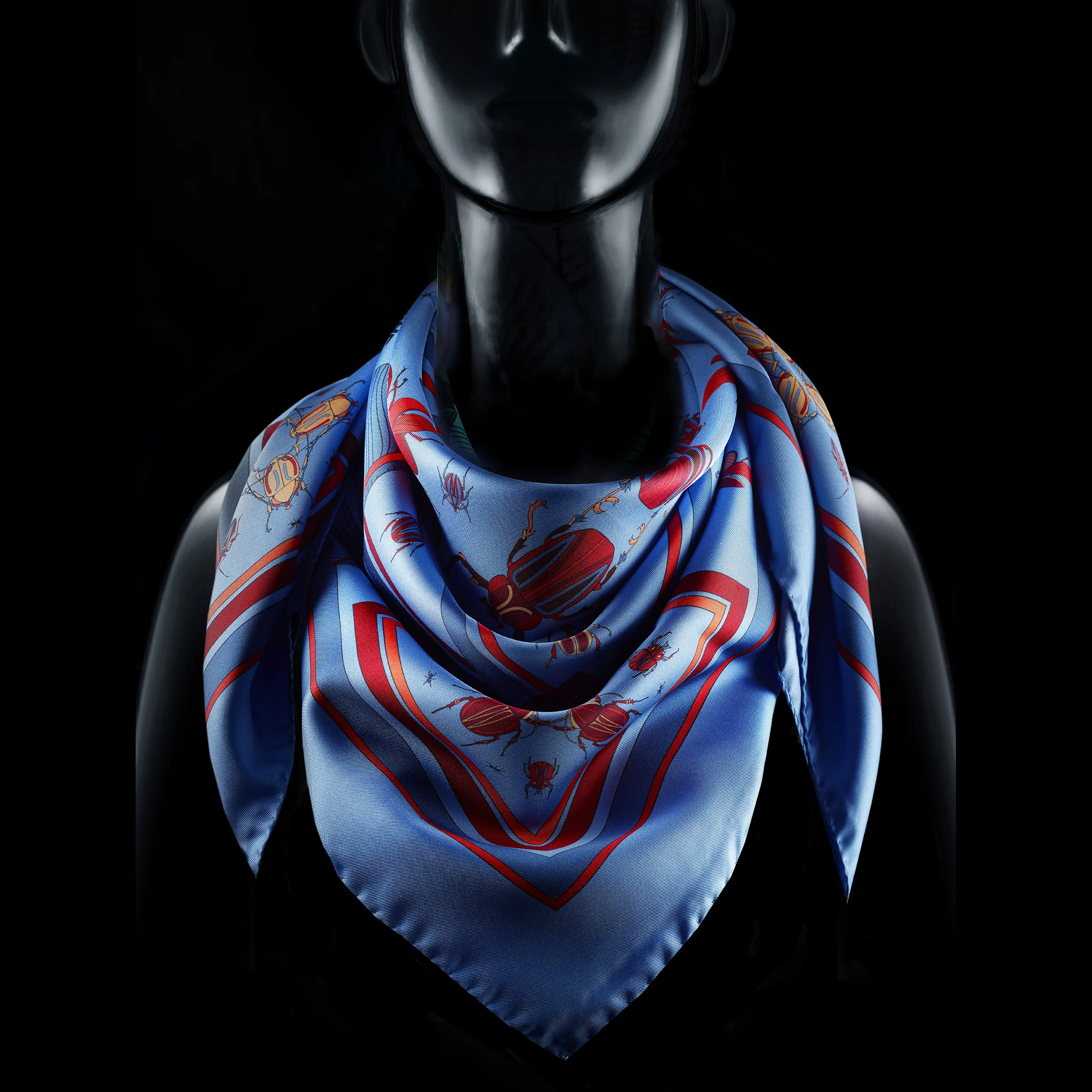 AENEIS_SILK_SCARF_FOULARD_MANNEQUIN_1A.jpg