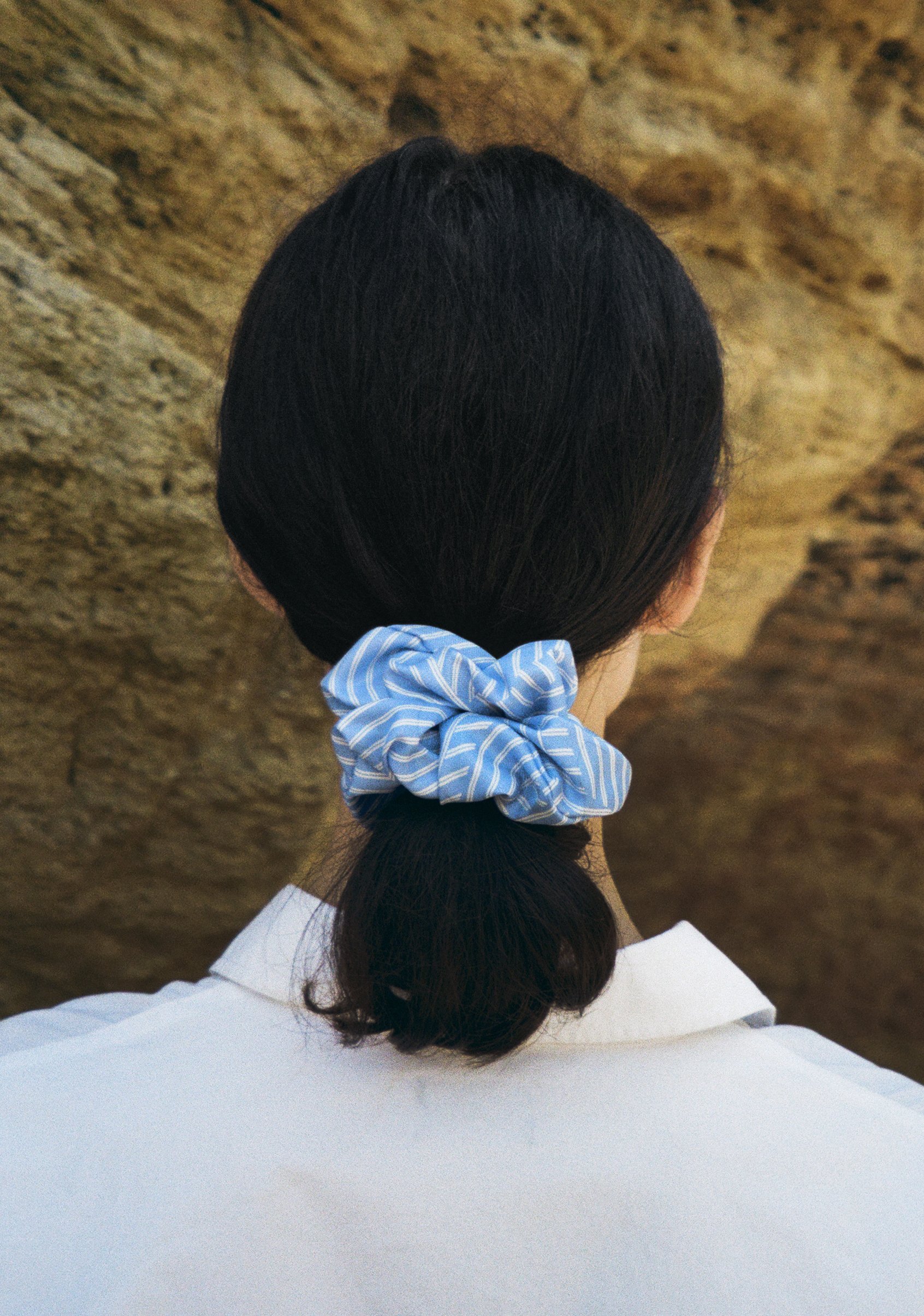 LUI CLASSIC STRIPED SILK SCRUNCHIE AZZURRO CAMPAIGN 2.jpg