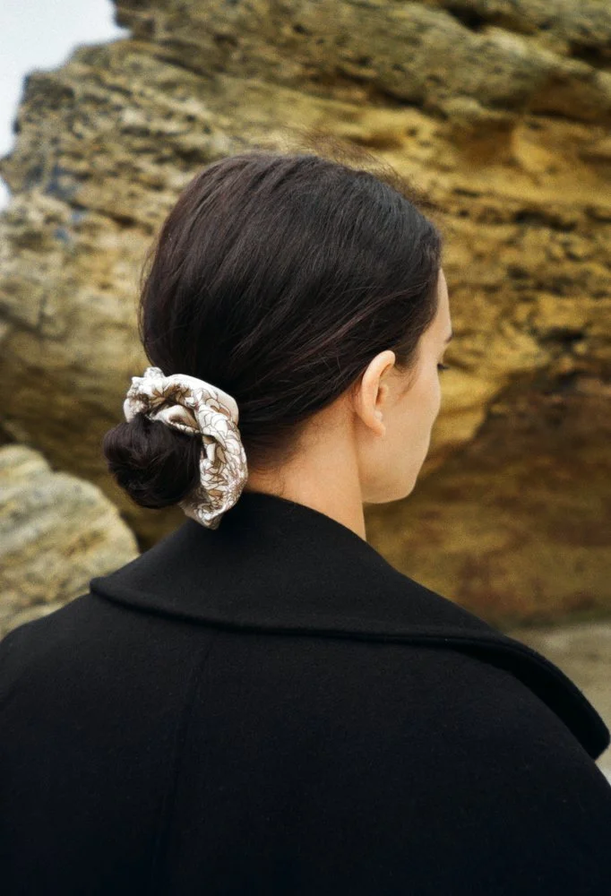 CHRYSANTHEMUM SILK SCRUNCHIE OAT CAMPAIGN_1.jpg