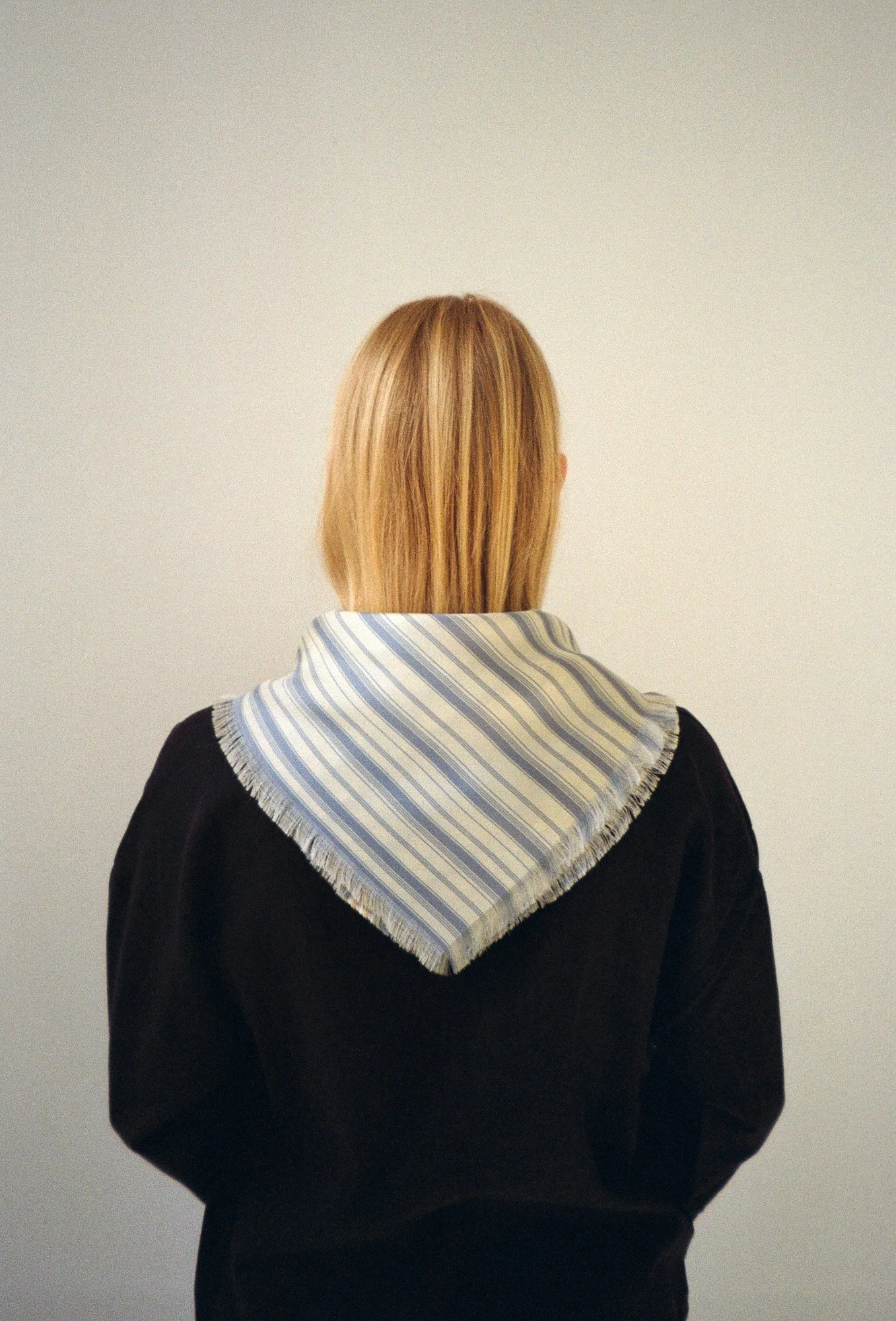 CAMICIA_STRIPES SILK SCARF 69CM CIELO_9.jpg
