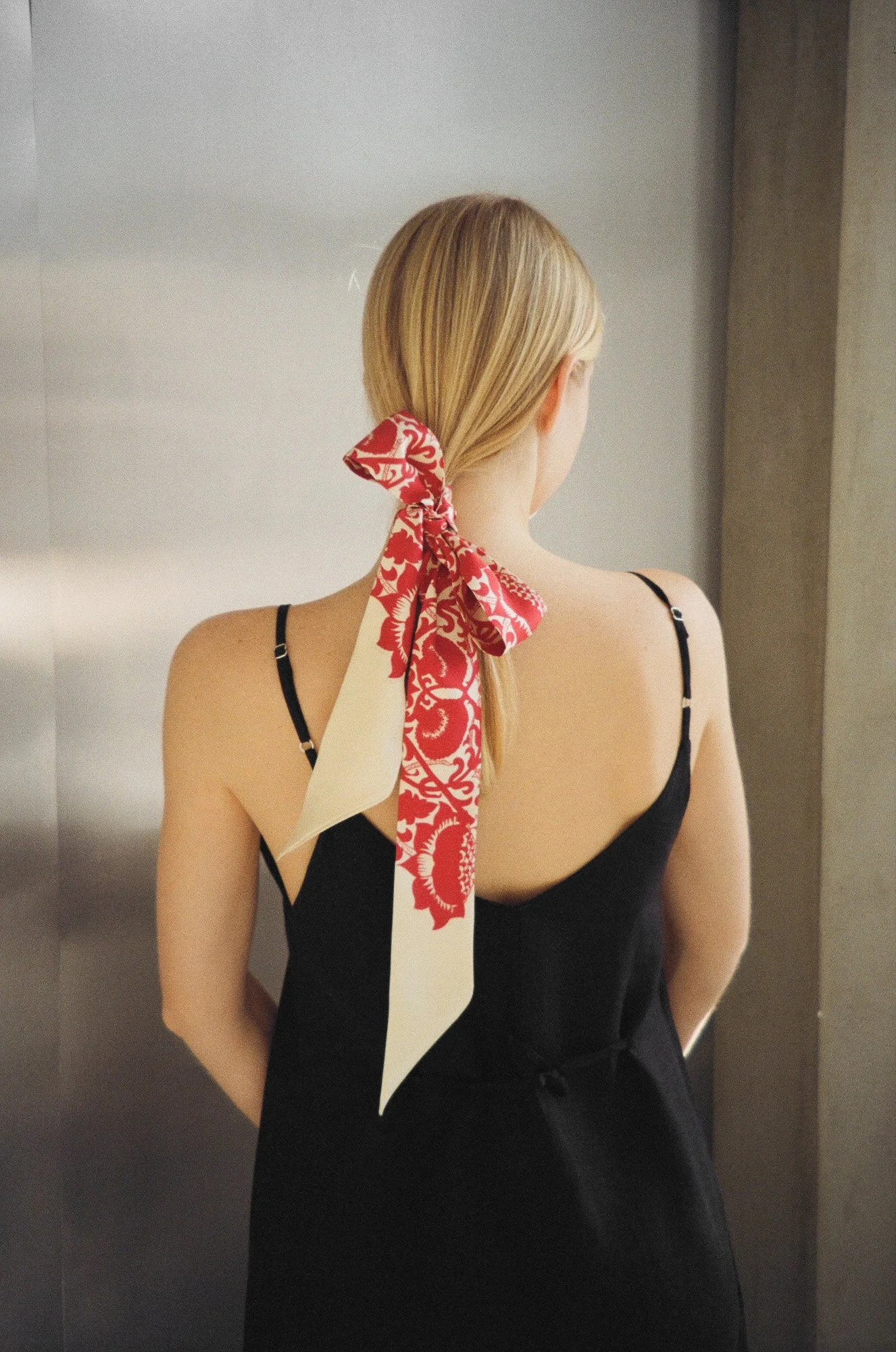 MUR_FLORAL_SILK_BANDEAU_RED_1.jpg