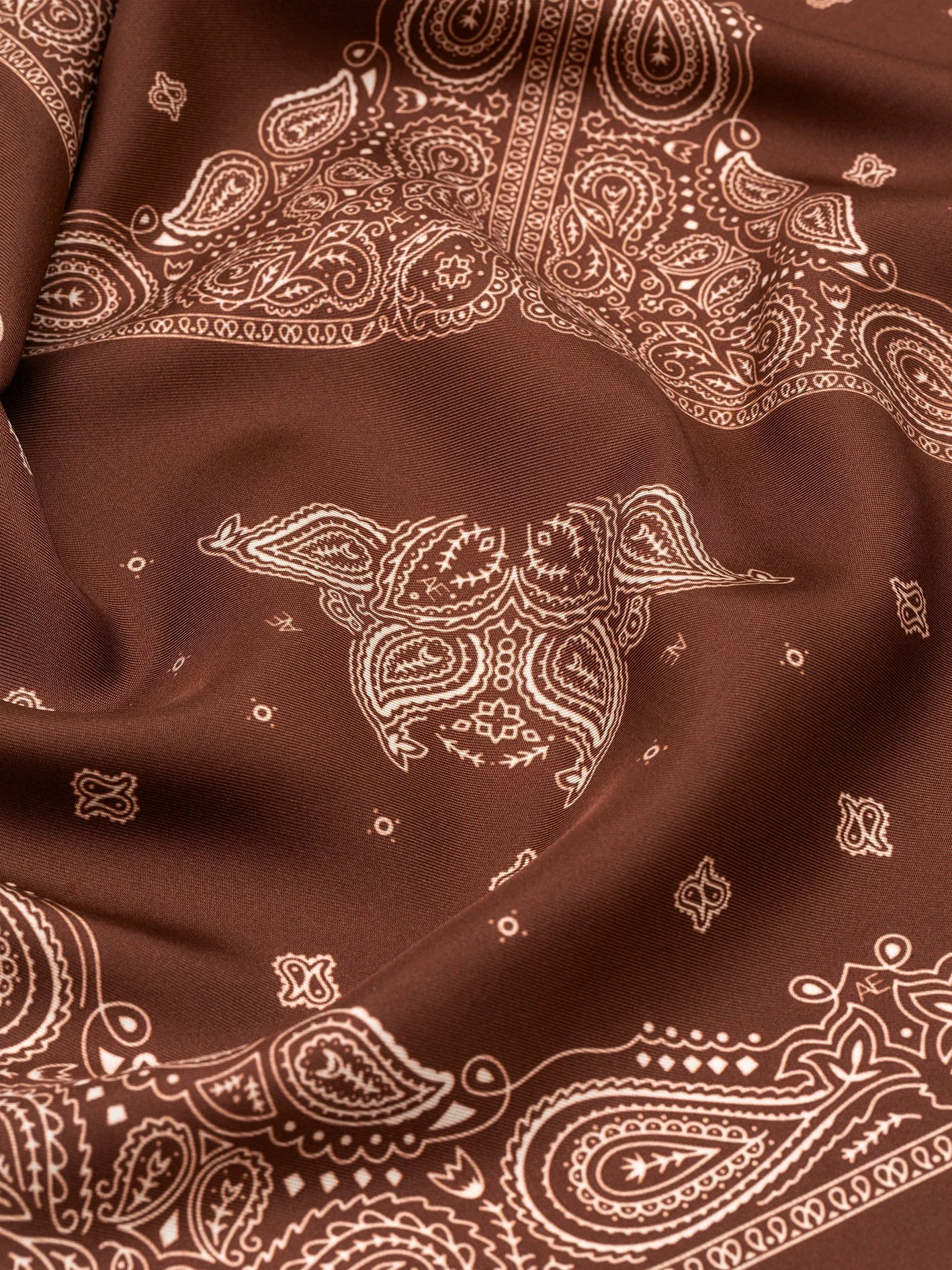MINIMAL_BANDANA_SILK_SCARF_90_SEPIA_2.jpg