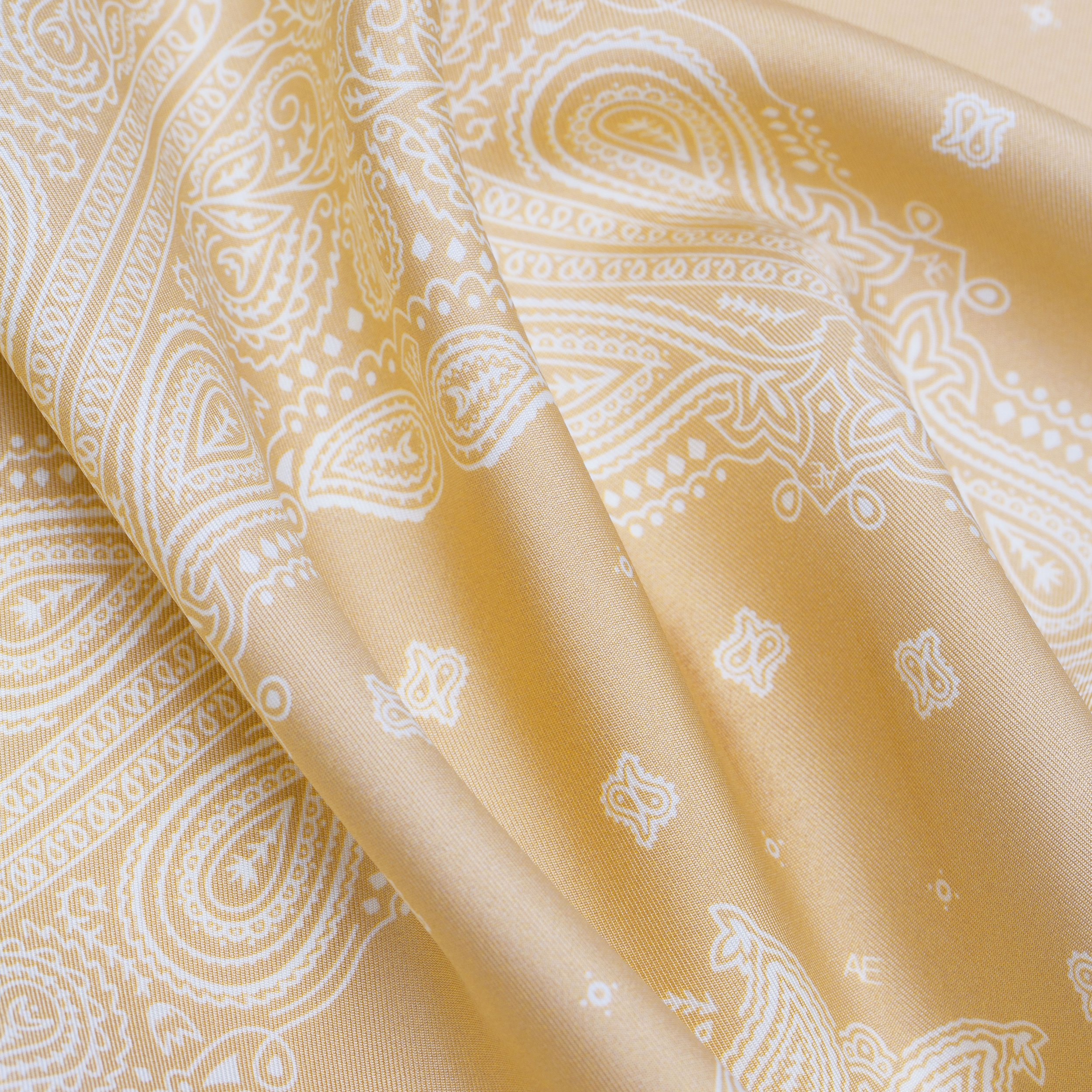 MINIMAL_BANDANA_SILK_SCARF_68_SUN_B.jpg