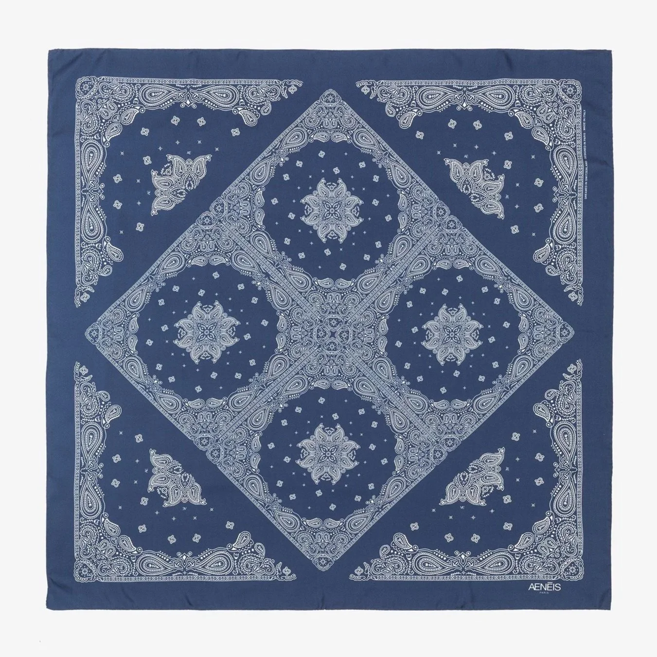 MINIMAL_BANDANA_SILK_SCARF_90_NOTTE_1.jpg