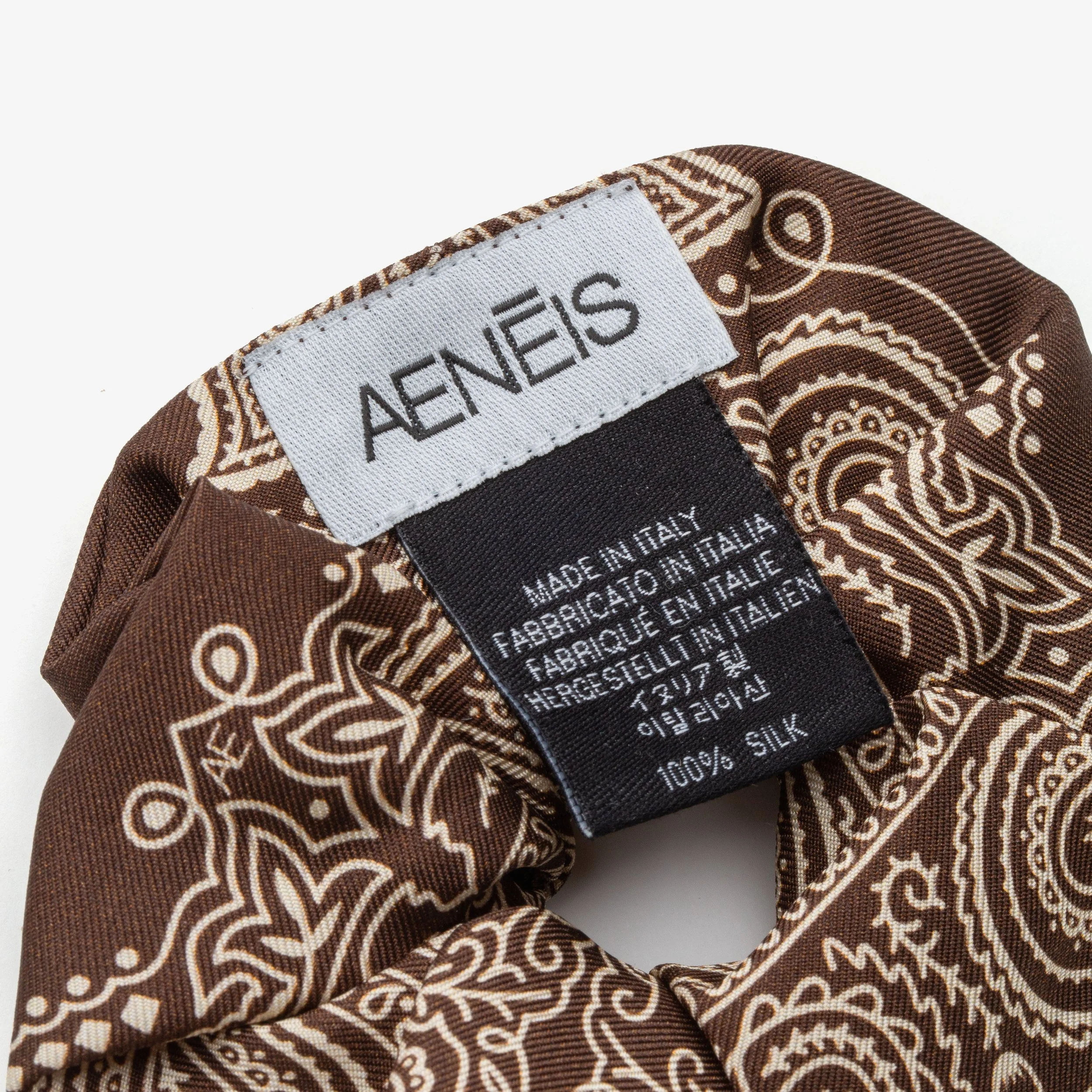 MINIMAL_BANDANA_SILK_TWILL_SCRUNCHIE_MOKA_B.jpg