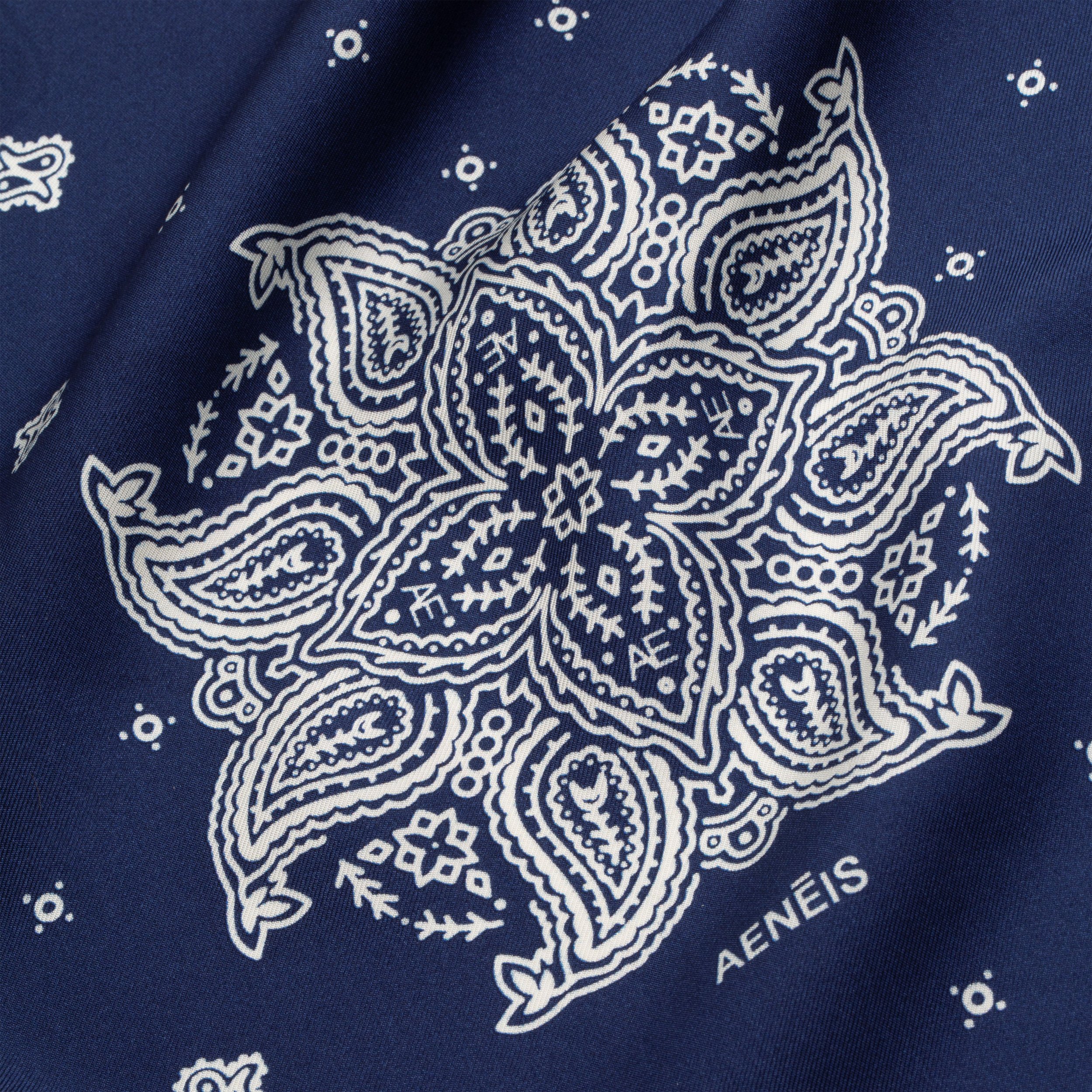MINIMAL_BANDANA_SILK_SCARF_NOTTE_45_B.jpg