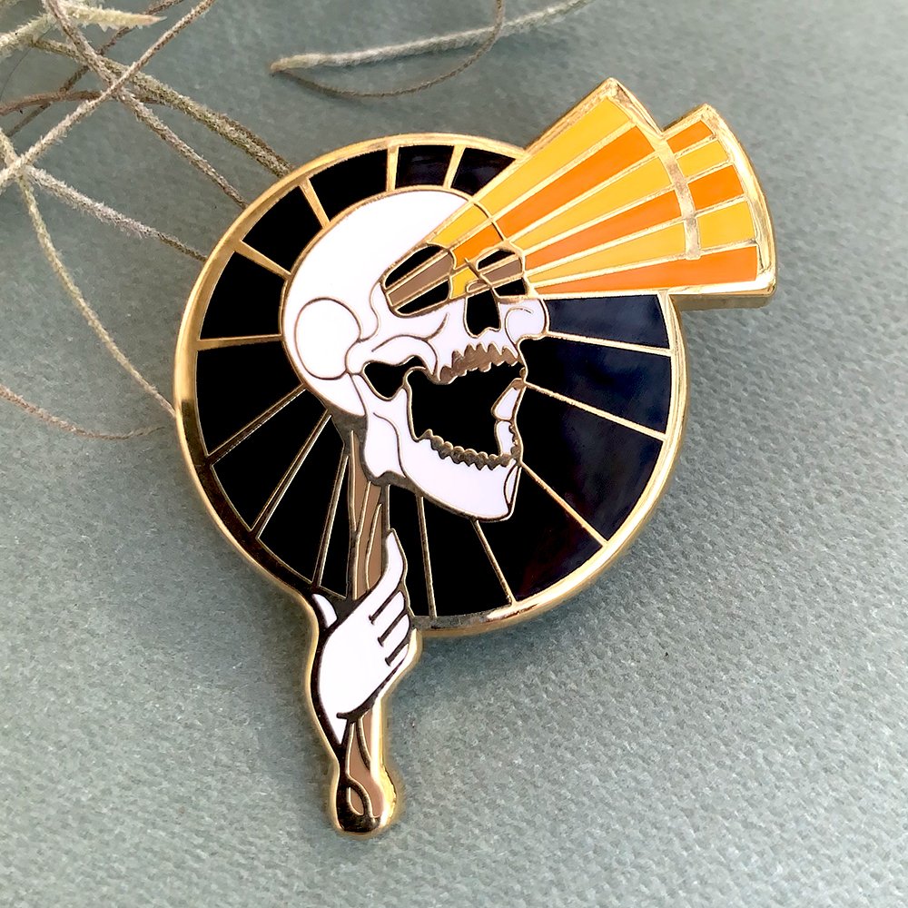 Anna-Jano-Baba-Skull-pin-front.jpg