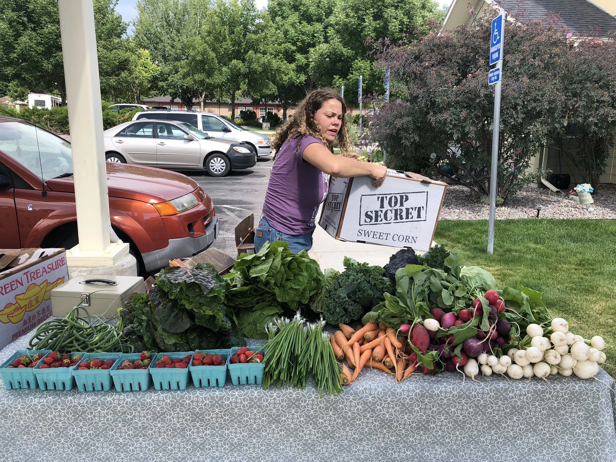 buck-mobile-market-table-setup-box heave ho-2024.JPG