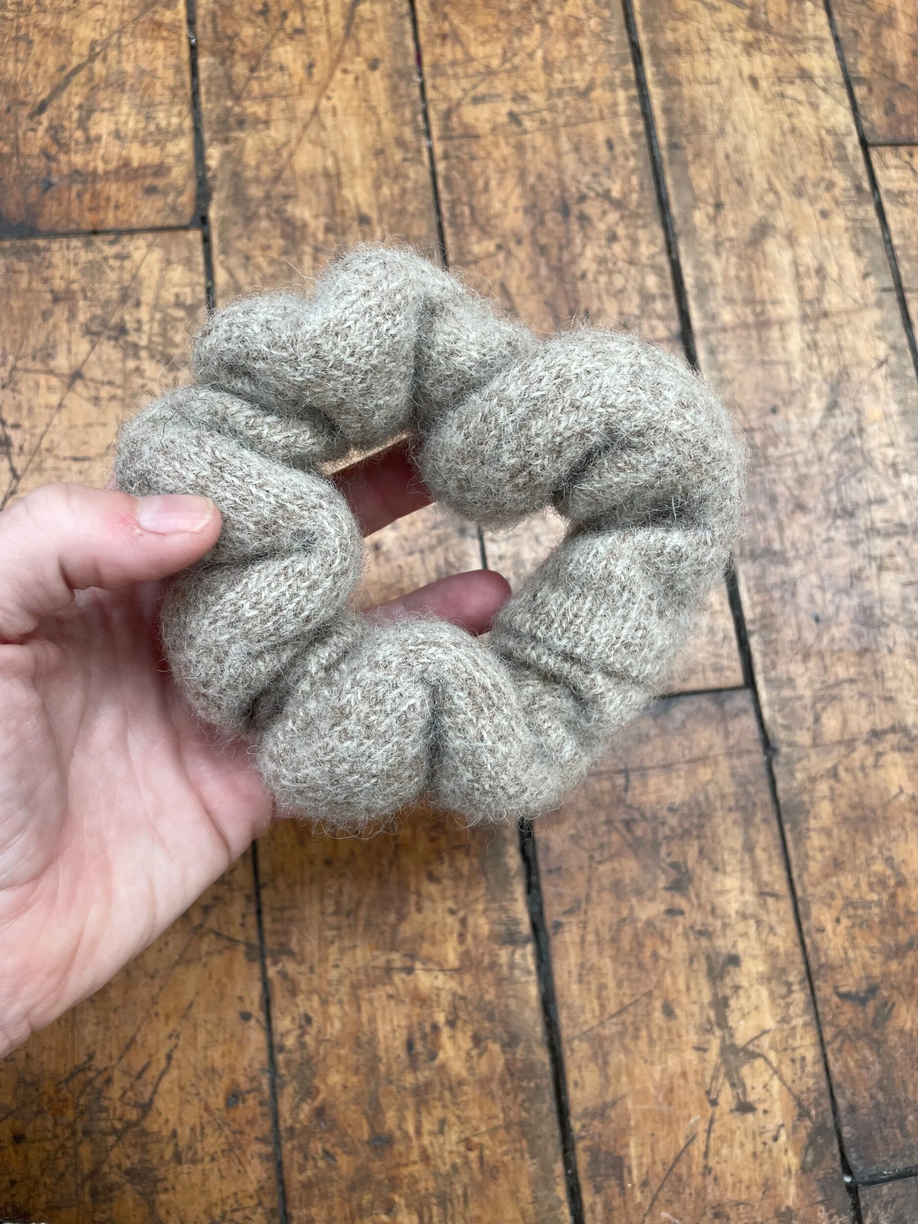 EBCE2BA6-6F14-480E-A640-0C5E7774C88E