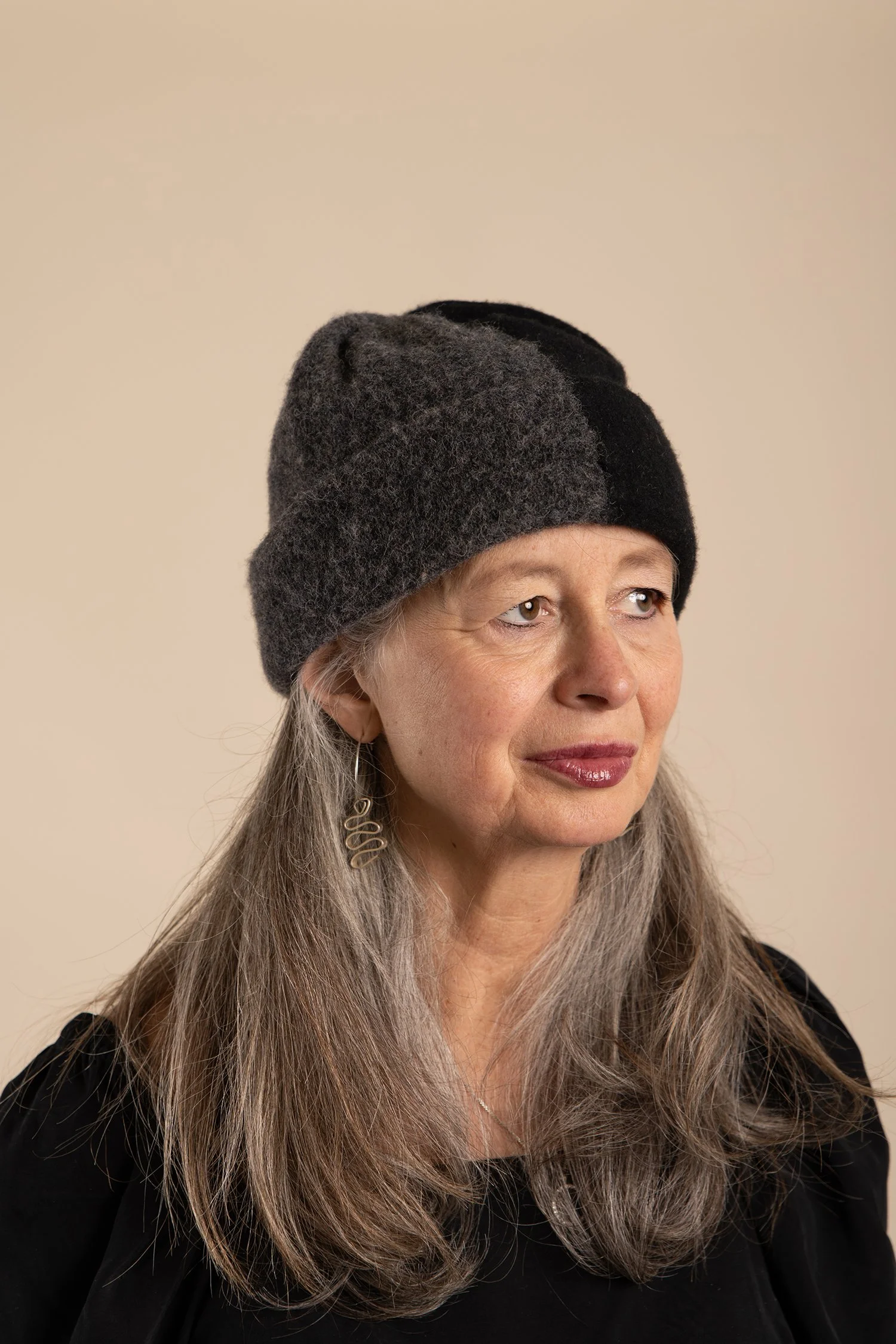Two Tone Hat - Grey + Black