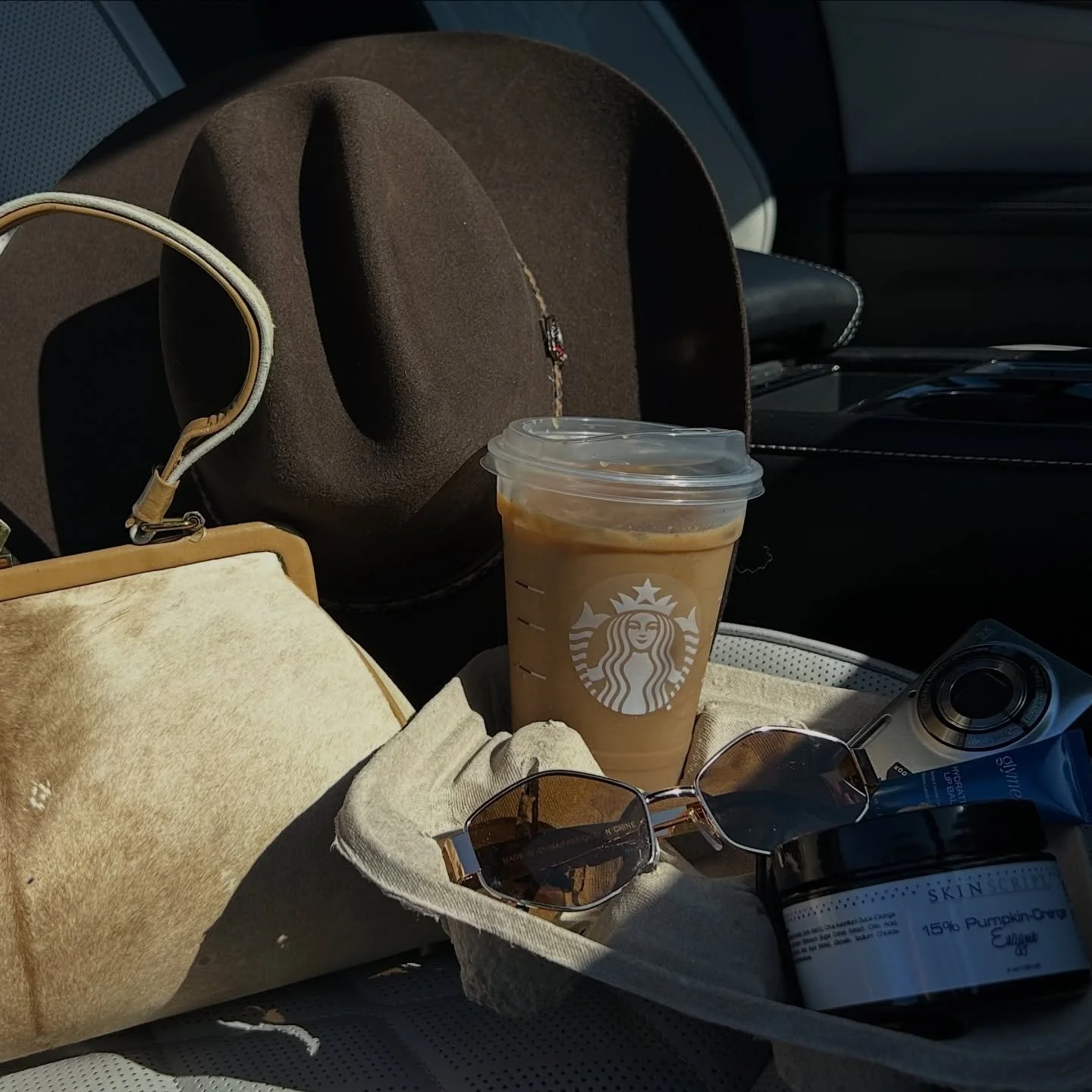 winter is near but the fall menu is still here 🍂

our specials alternate with the season, 12/21 is the last day to take advantage of our fall menu specials ✨

&mdash; Microneedling Package of 3 for $600
&mdash; Pumpkin Spice treatment with FREE hydr