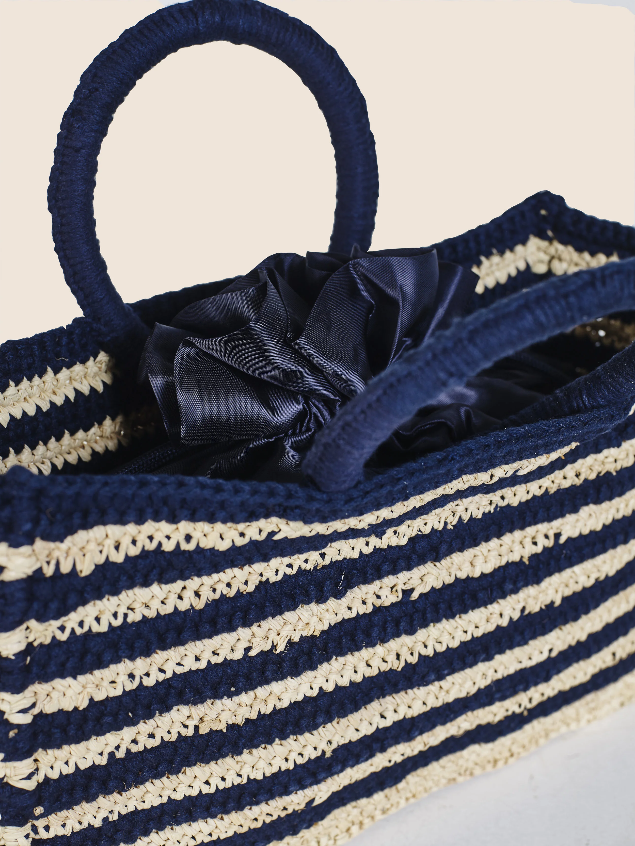 MINI MUZE RAPHIA NAVY 2.jpg