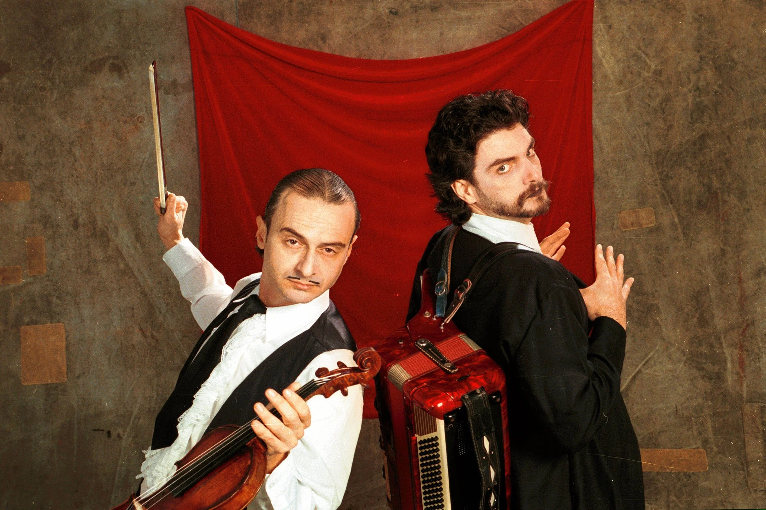 Tangos 424 17a copy.jpg