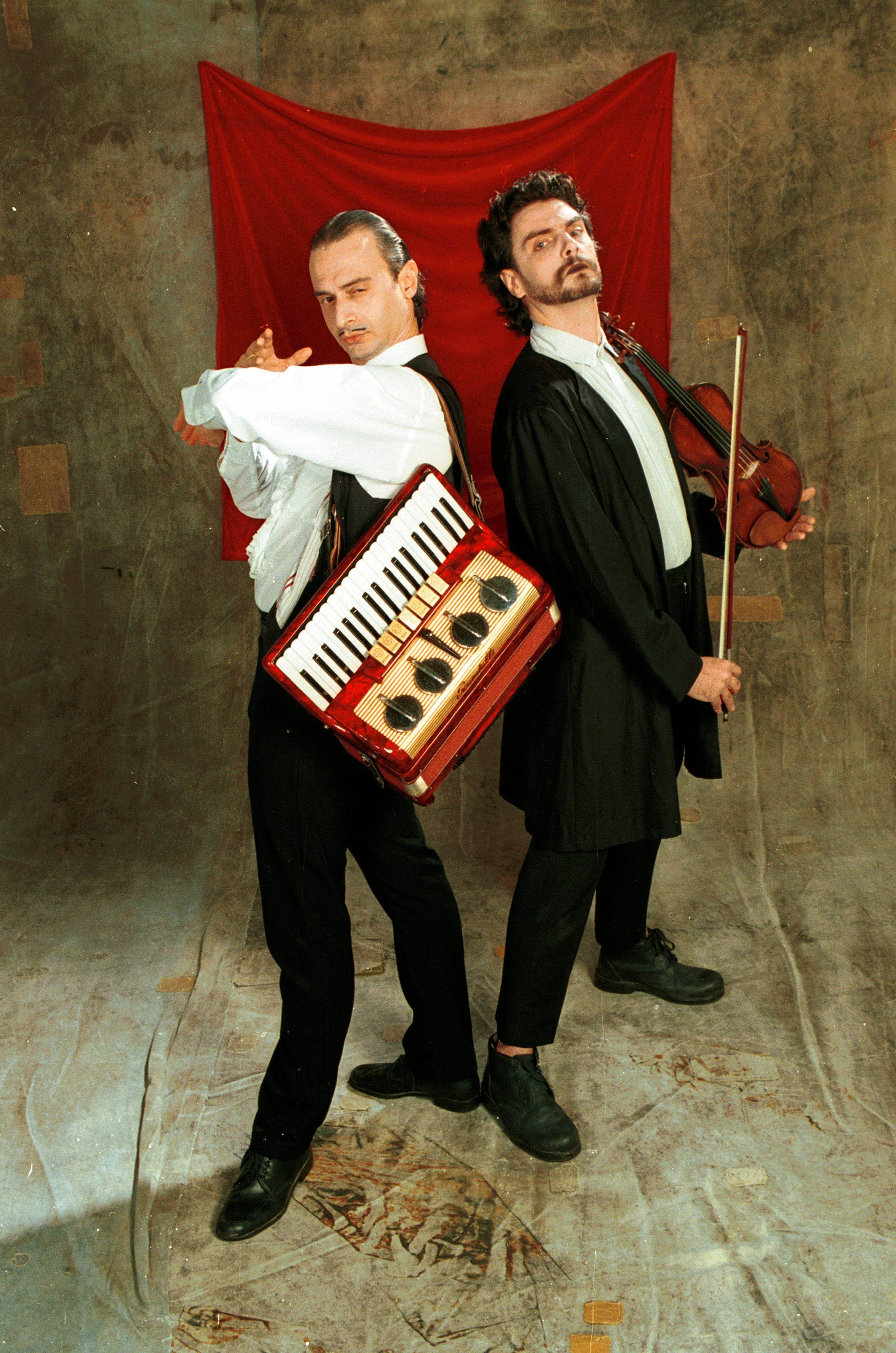 Tangos 424 24a copy.jpg
