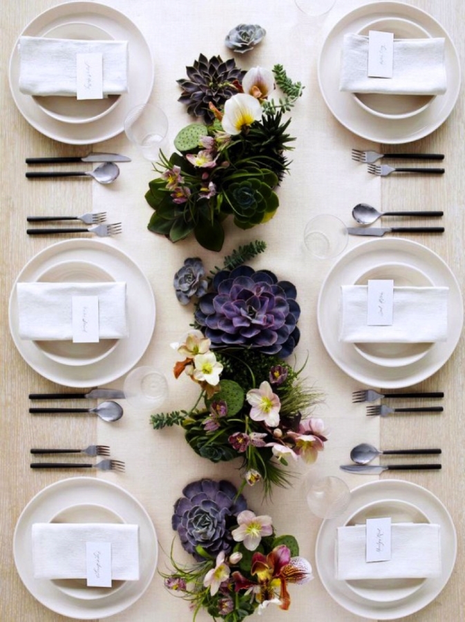  A Festive Purple and Pink Fall Tablescape 