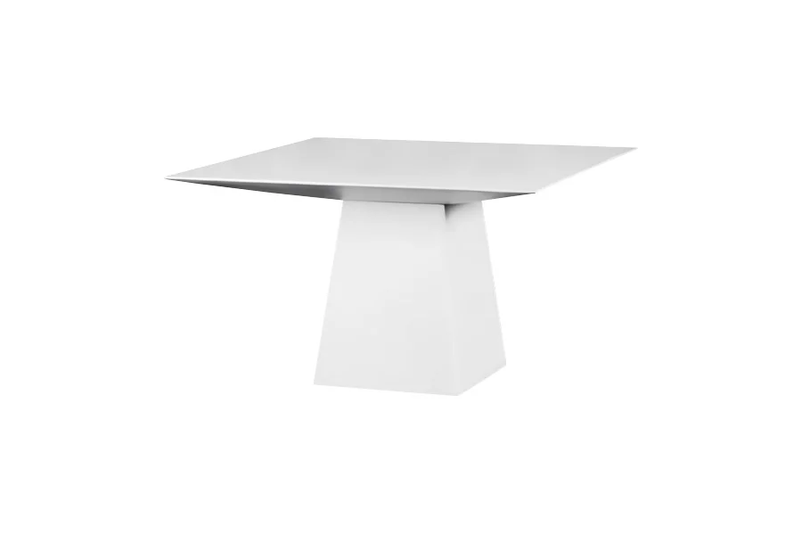 QUADRA | DINING TABLE