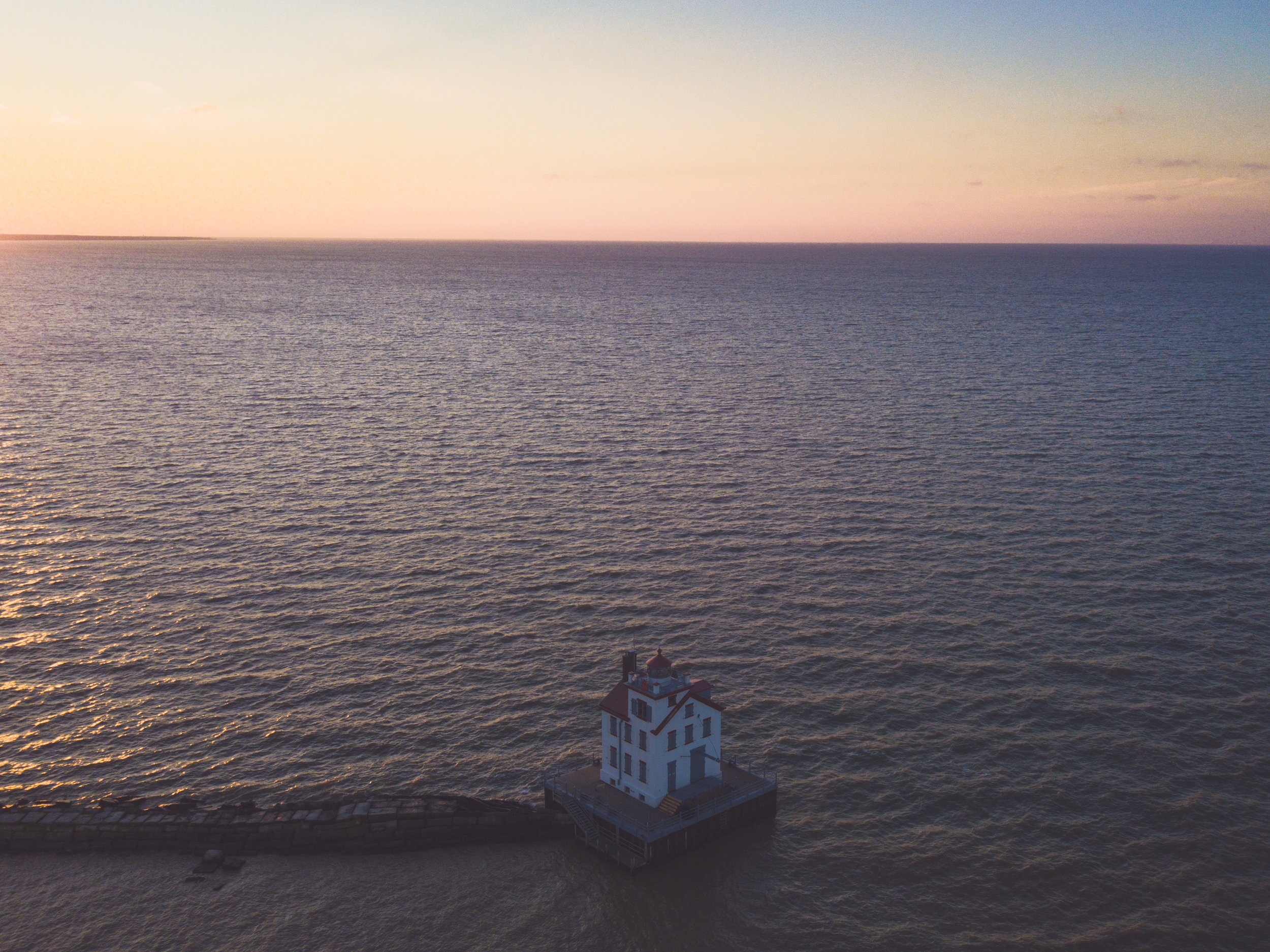 lorain_lighthouse-002.jpg