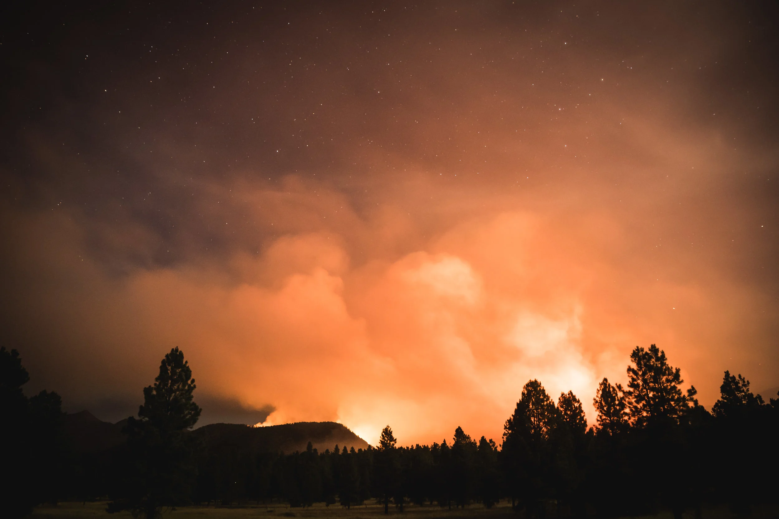 The 2019 Museum Fire burning in the Dry Lake hills, seen from McMillen Mesa.