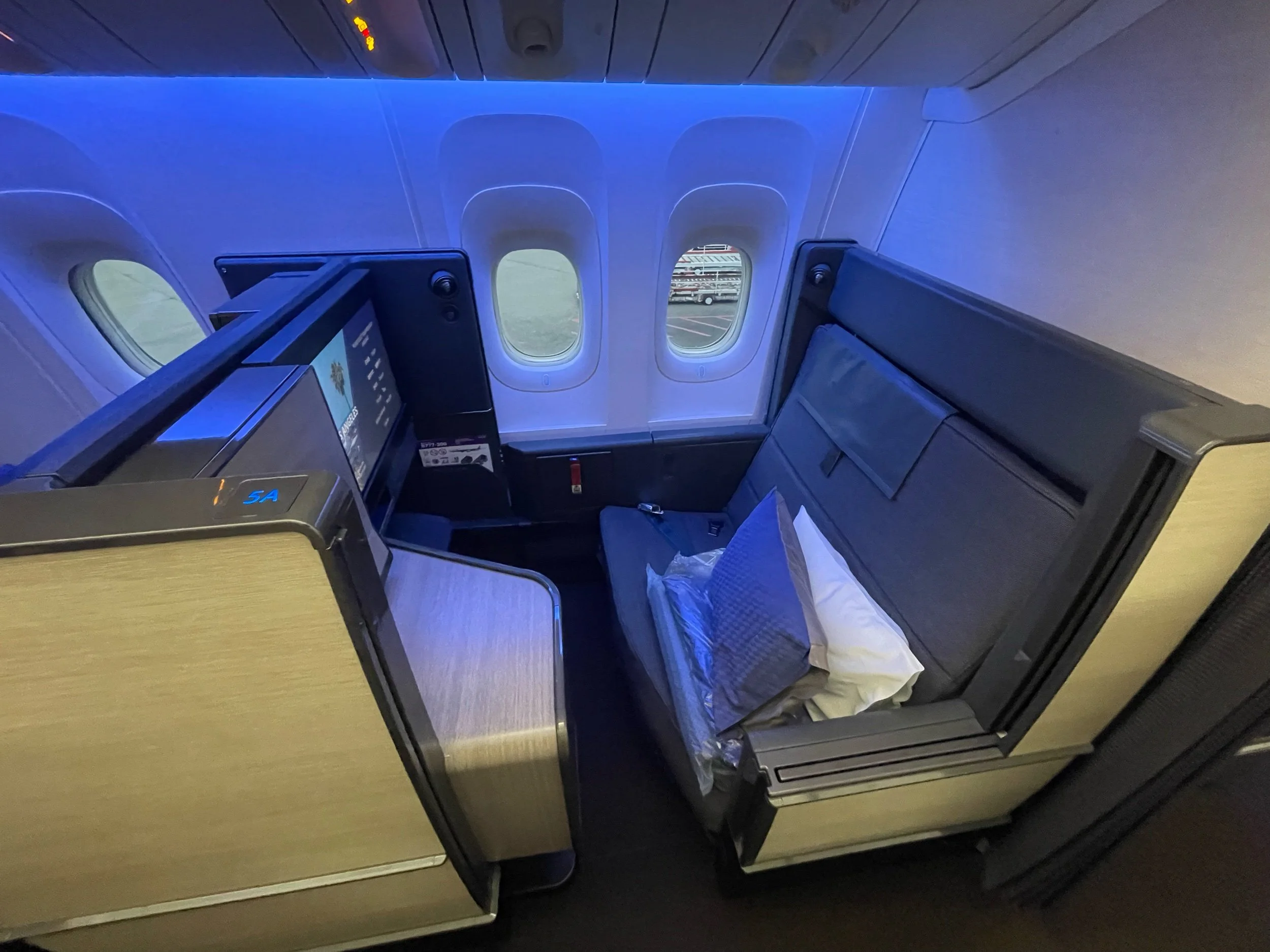 Qatar vs. ana business class
