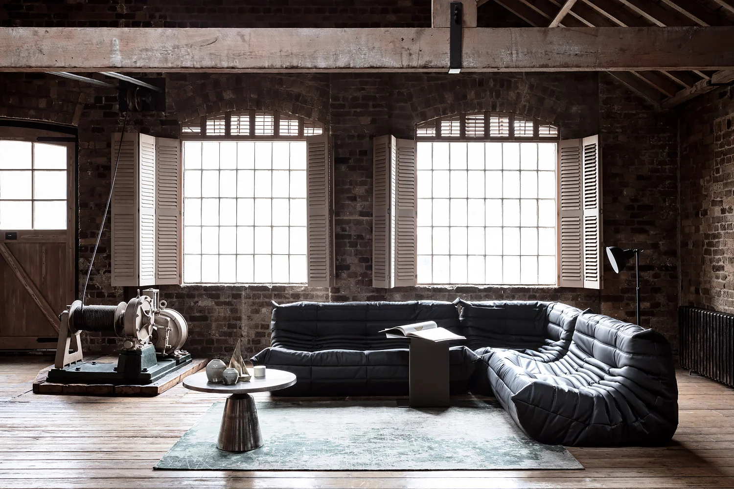 Warehouse-Home---AW18---007---operrott---hfranklin.jpg