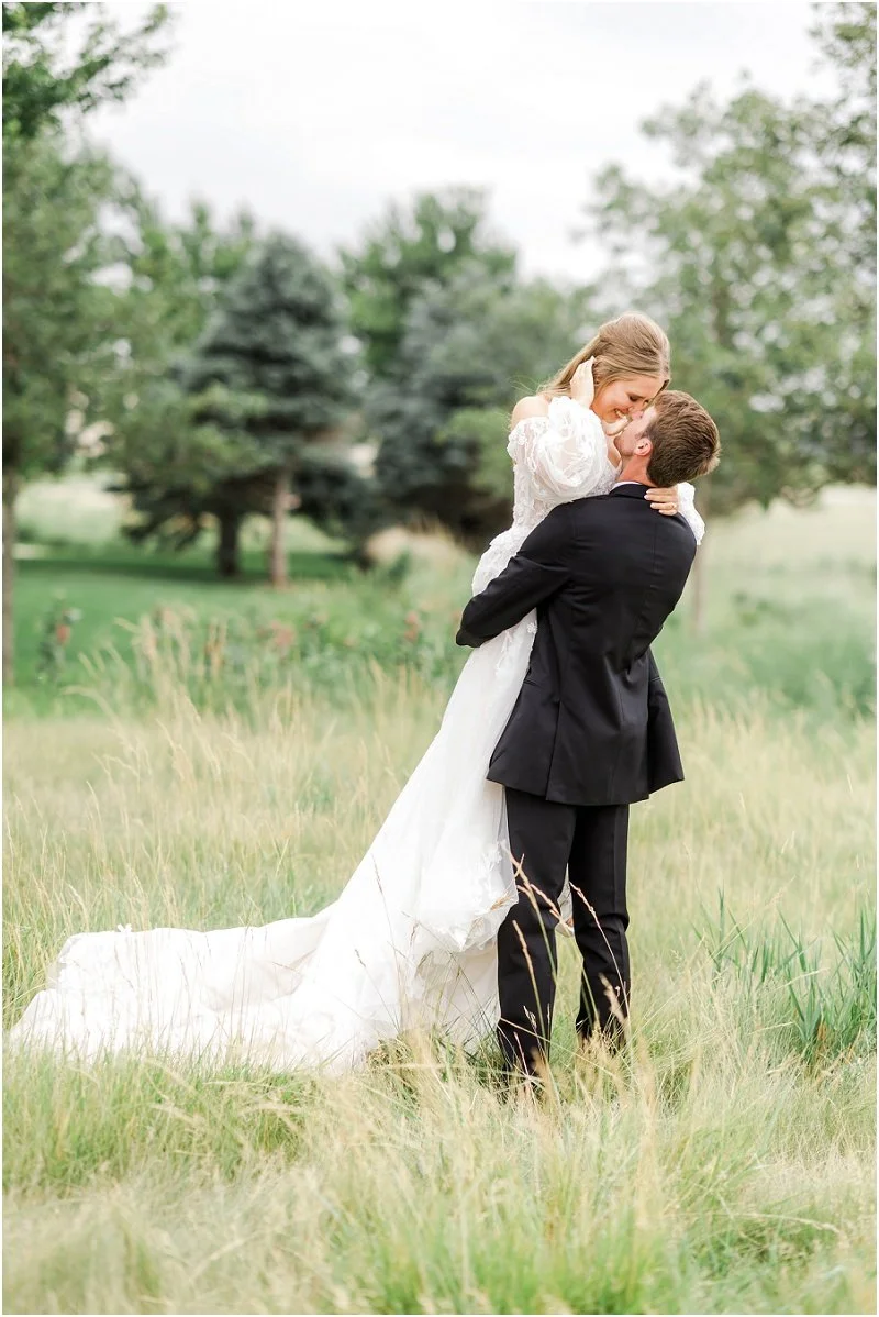 Drew & Lindsey-0073.jpg